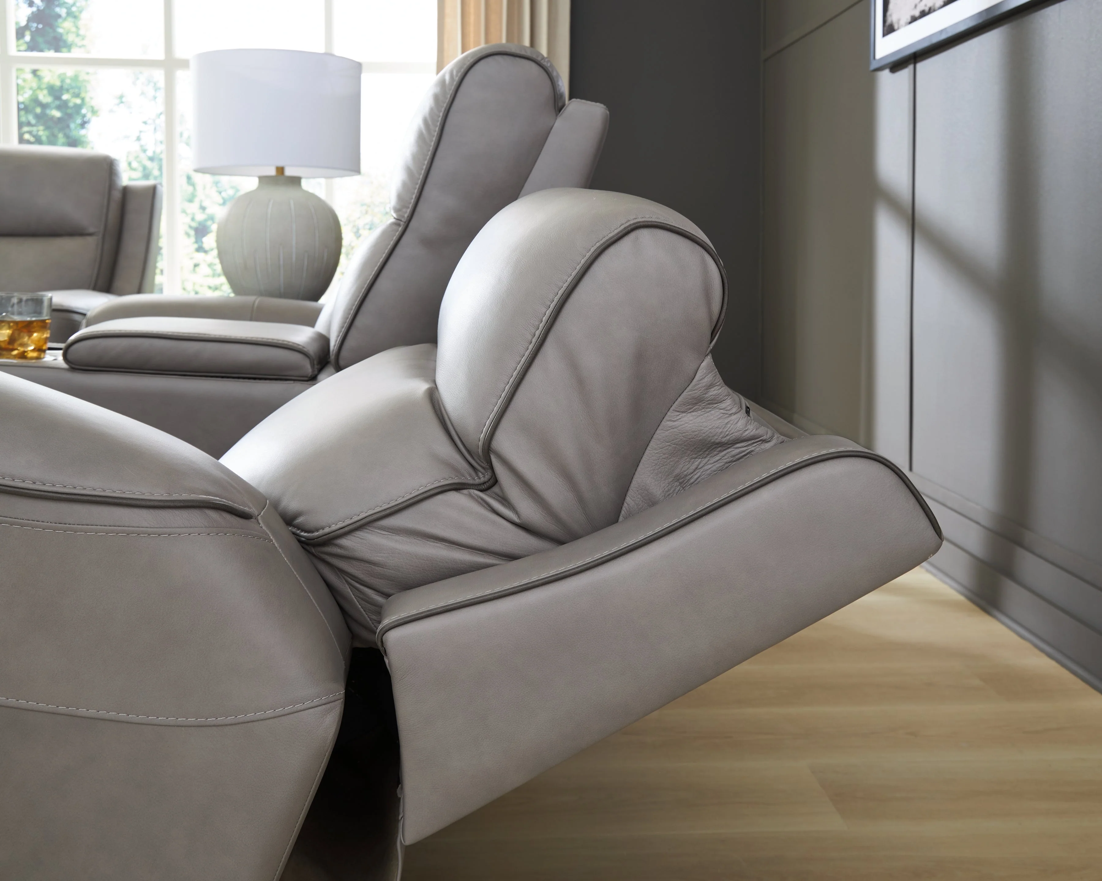 5Z-Comfort Coin Sofa and Loveseat - Image 5