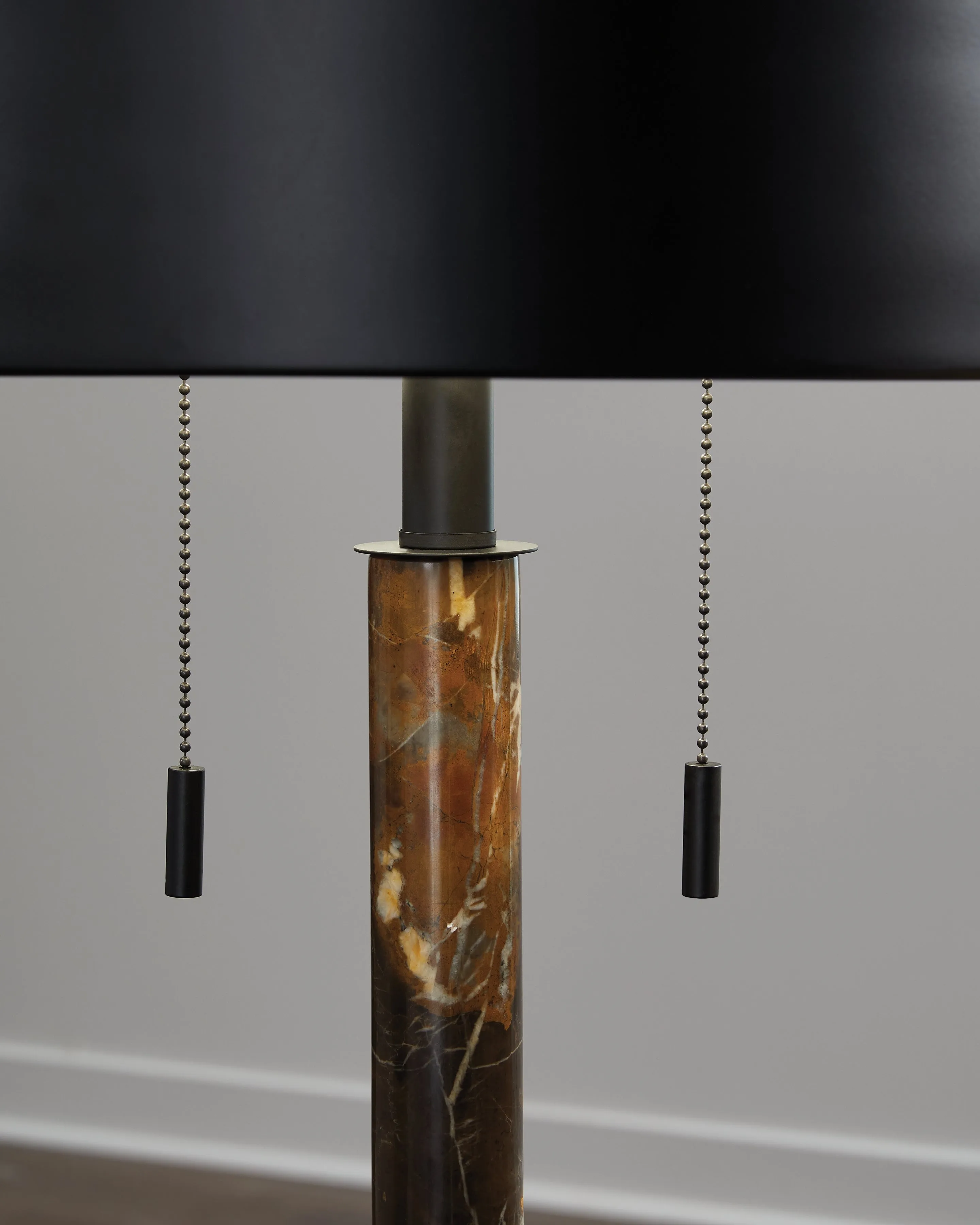 Alanbert Brown/Black Table Lamp - Image 3