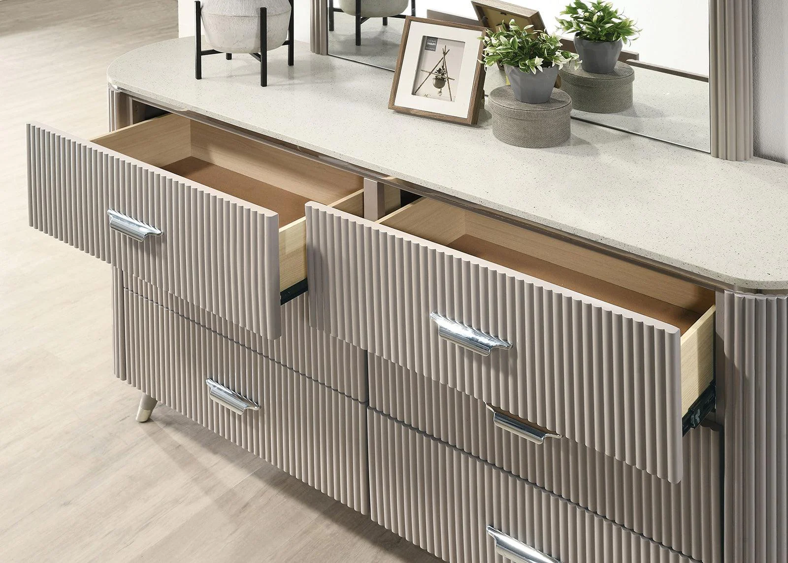 Aldridge Light Gray Dresser - Image 2