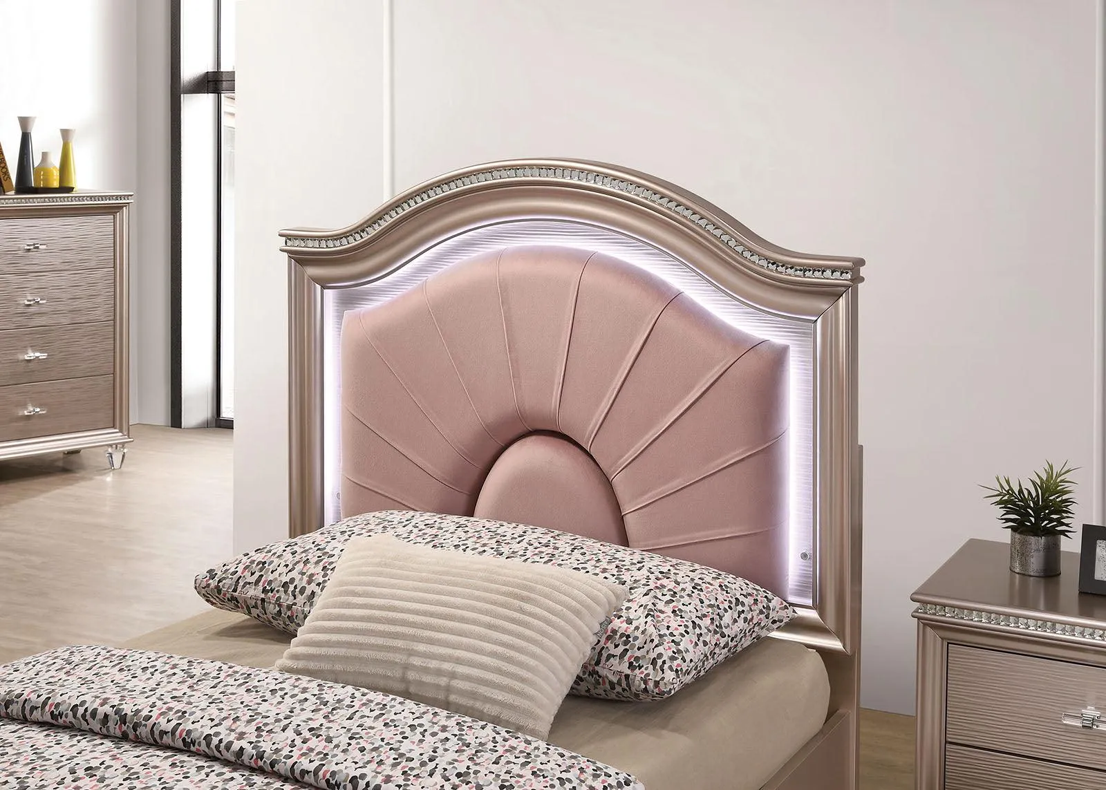 Allie Rose Gold Full Bed - Image 6