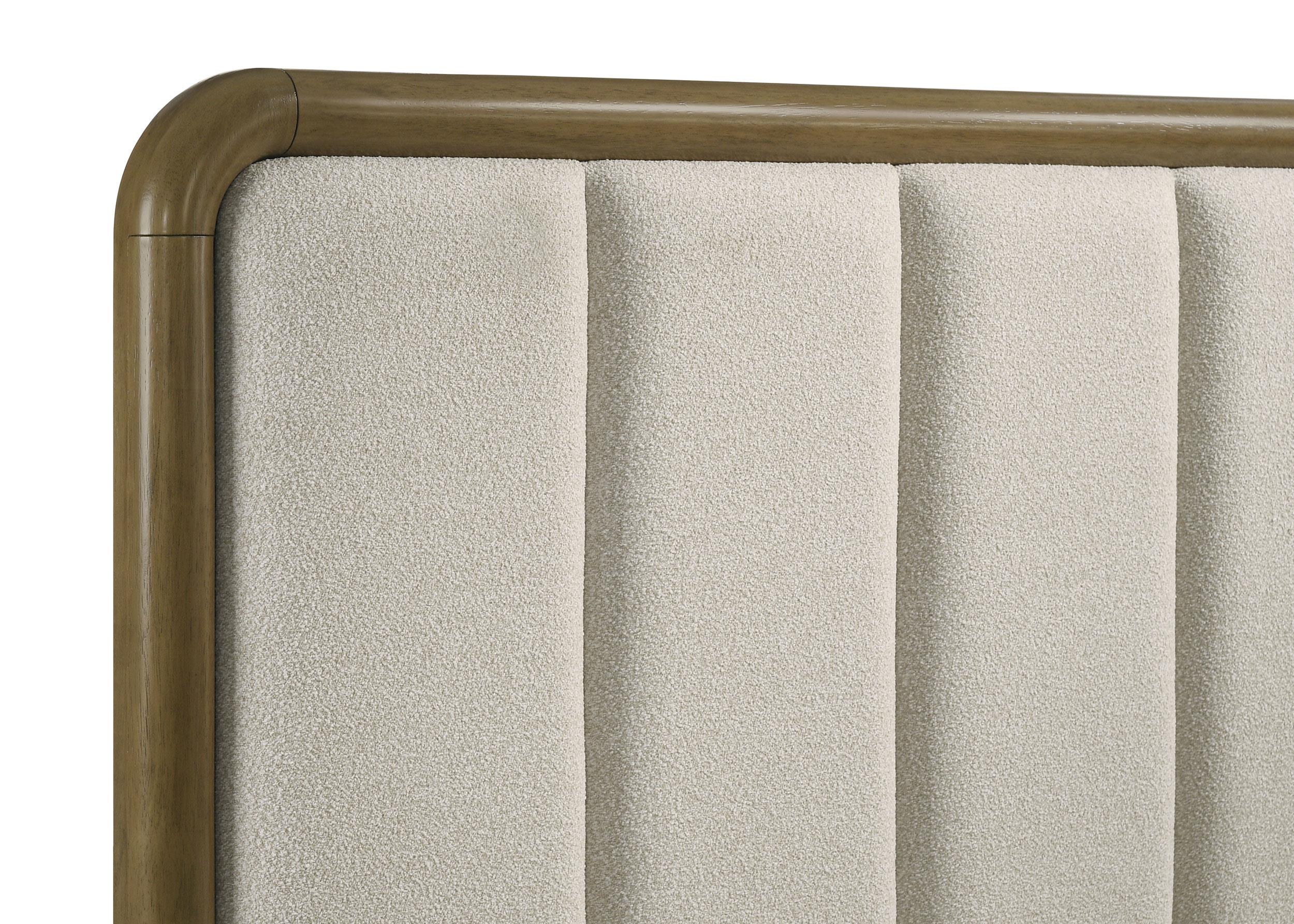 Amsbury Nutmeg Upholstered Queen Bed - Image 3