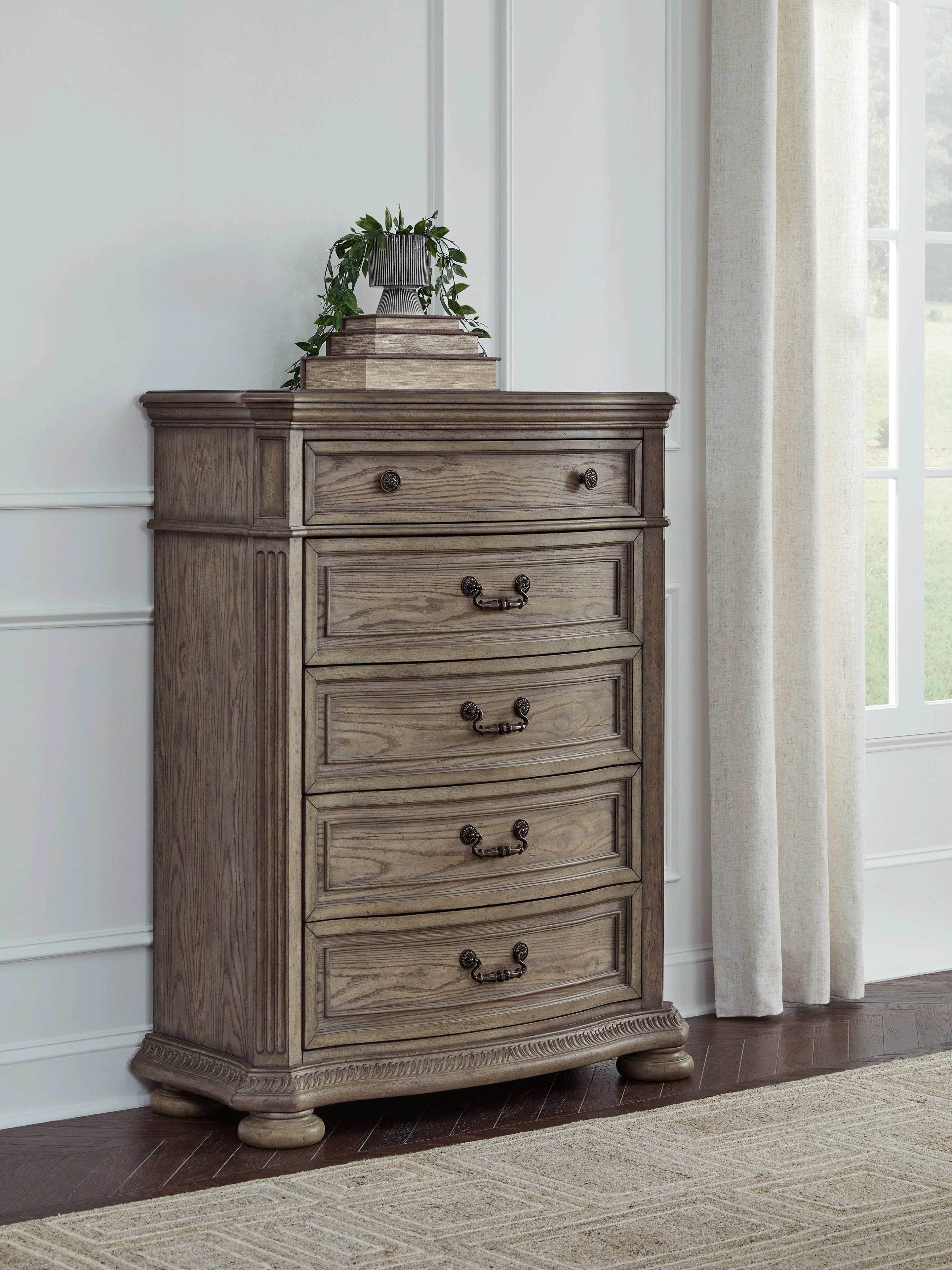Ardenfield Light Brown California King Sleigh Bedroom Set with Chest and Nightstand - Image 14