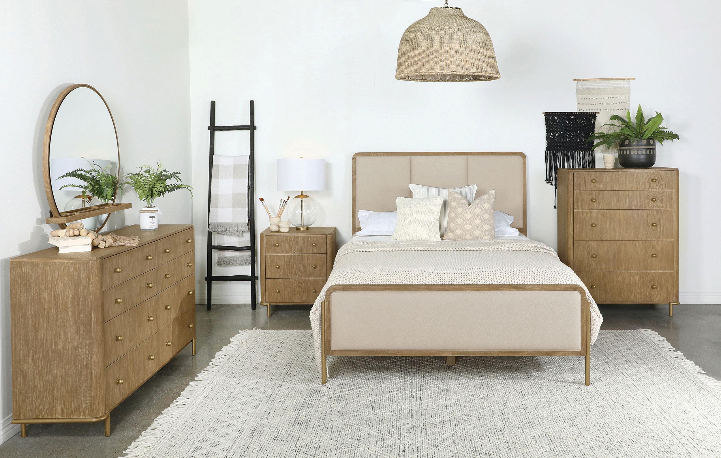 Arini Cream and Sand Wash Eastern King Panel Bed - Image 9
