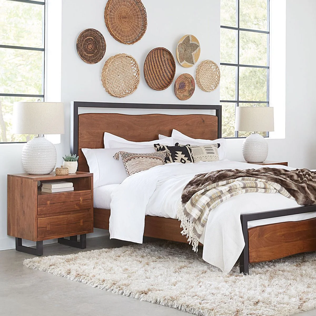 Aspen King Bed in Walnut - Image 3