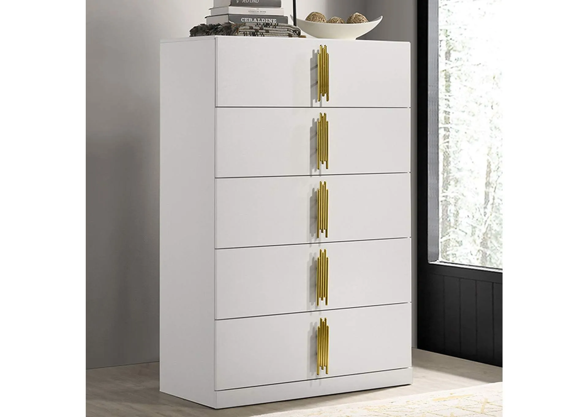 Basildon White/Gold 5-Piece Queen Bedroom Set - Image 6
