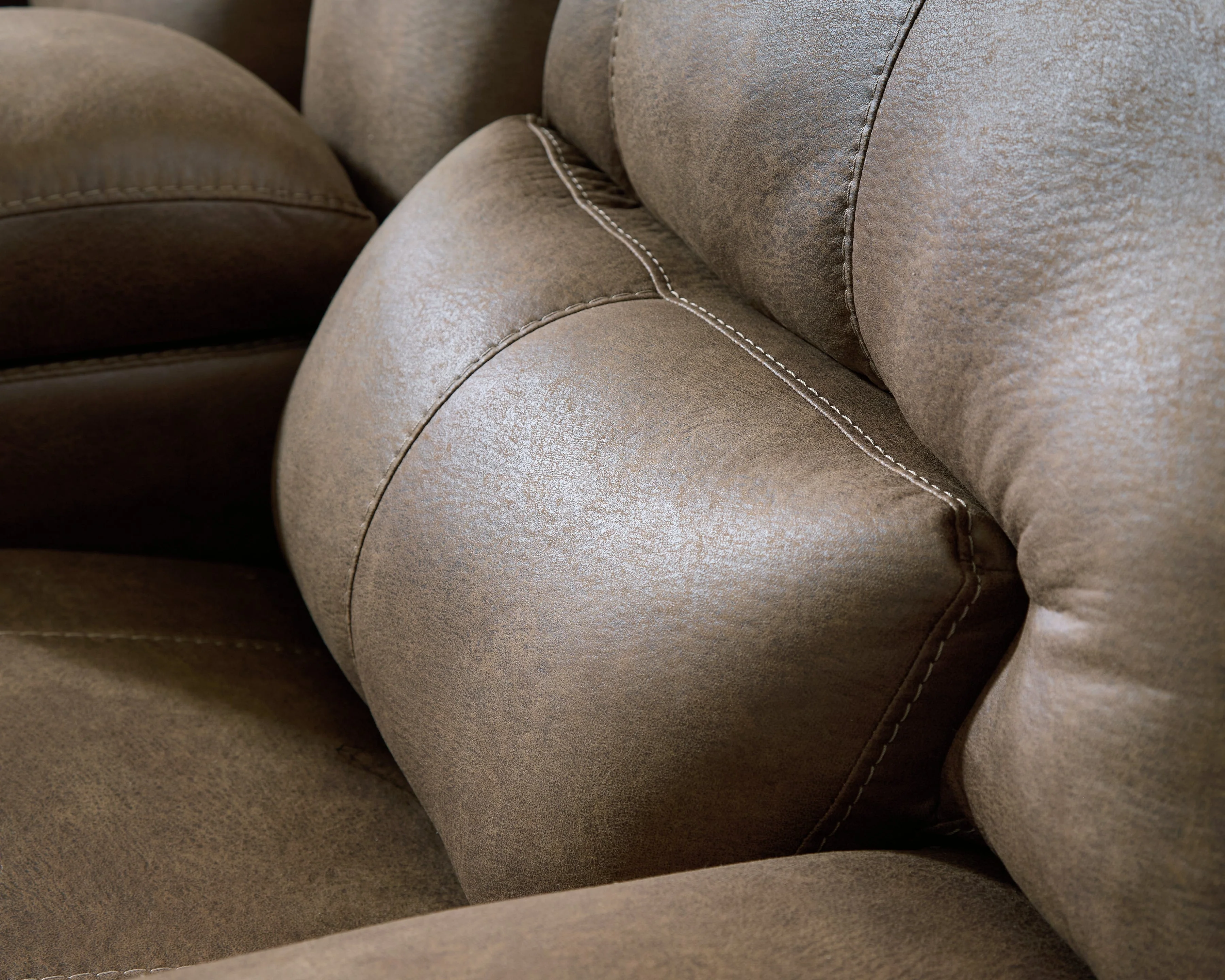Beckley Place Earth Power Reclining Loveseat with Console - Image 9