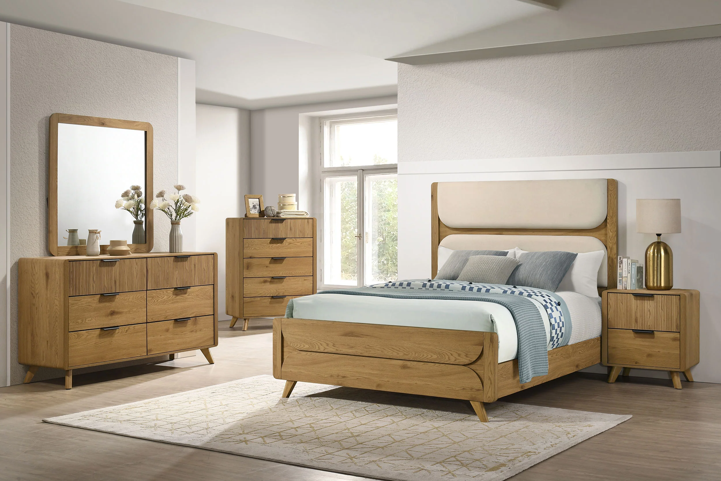 Bennett Light Oak 5-drawer Bedroom Chest of Drawers - Image 15