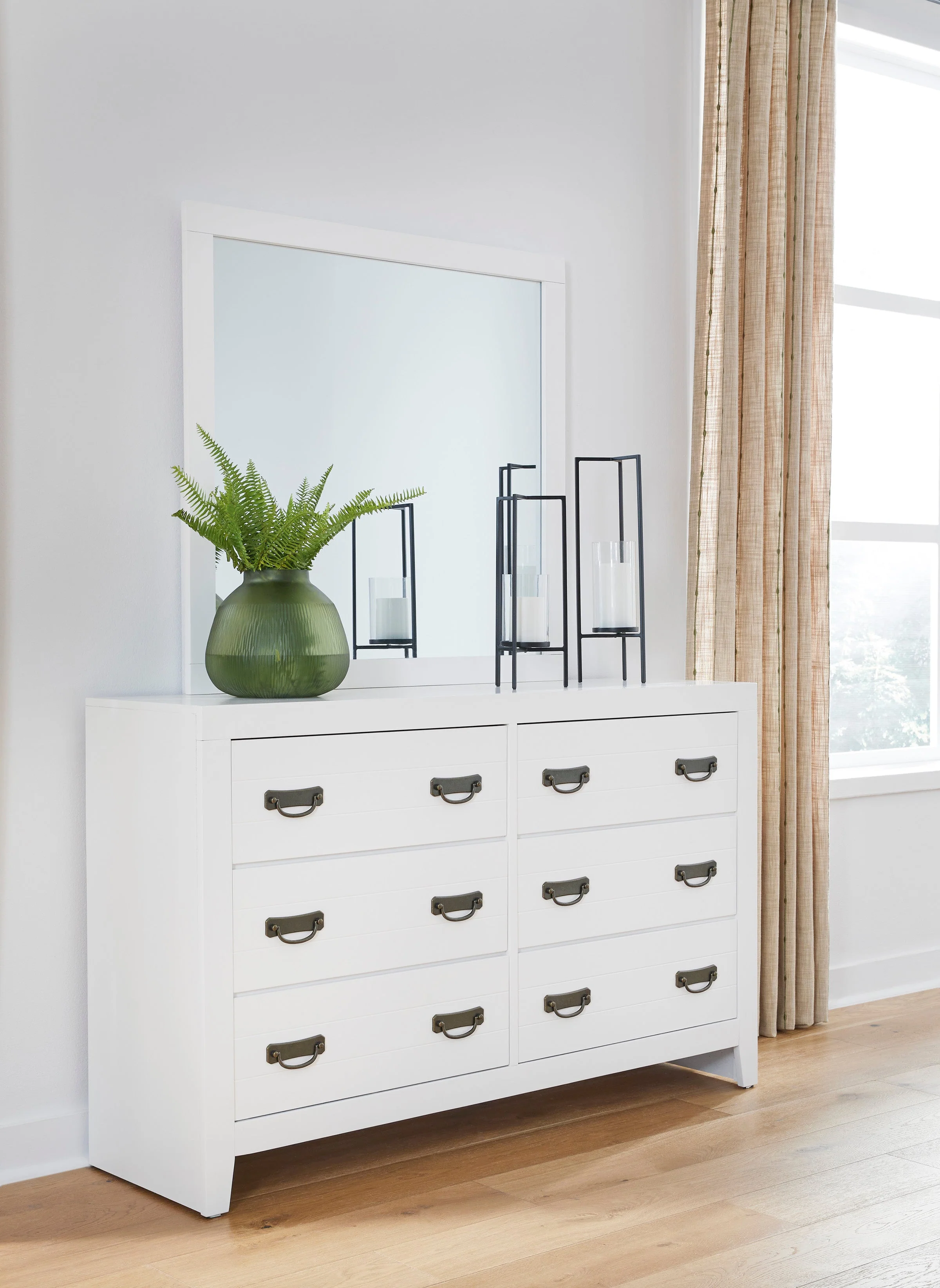 Binterglen White Panel Bedroom Set - Image 13