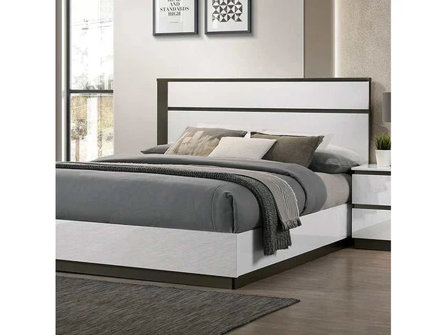 Birsfelden White/Metallic Gray California King Bed