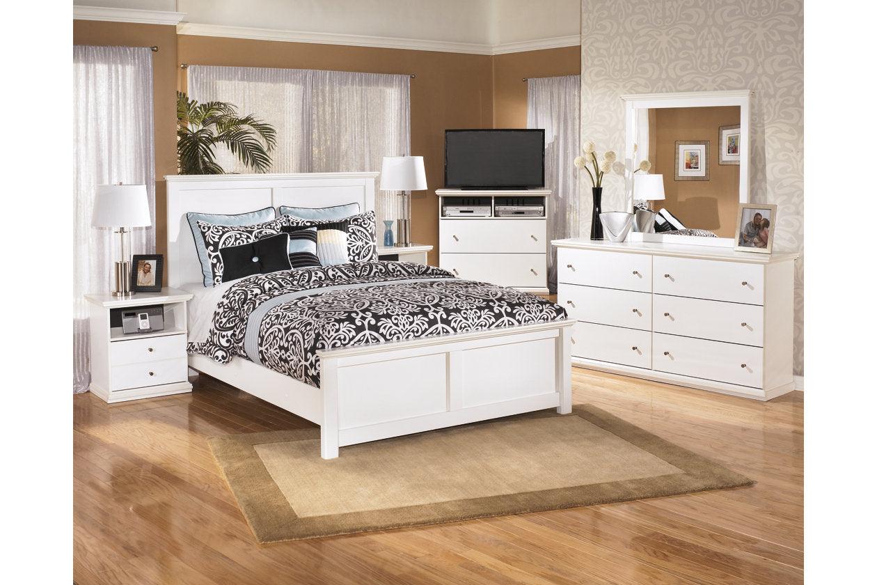 Bostwick Shoals White Dresser - Image 3