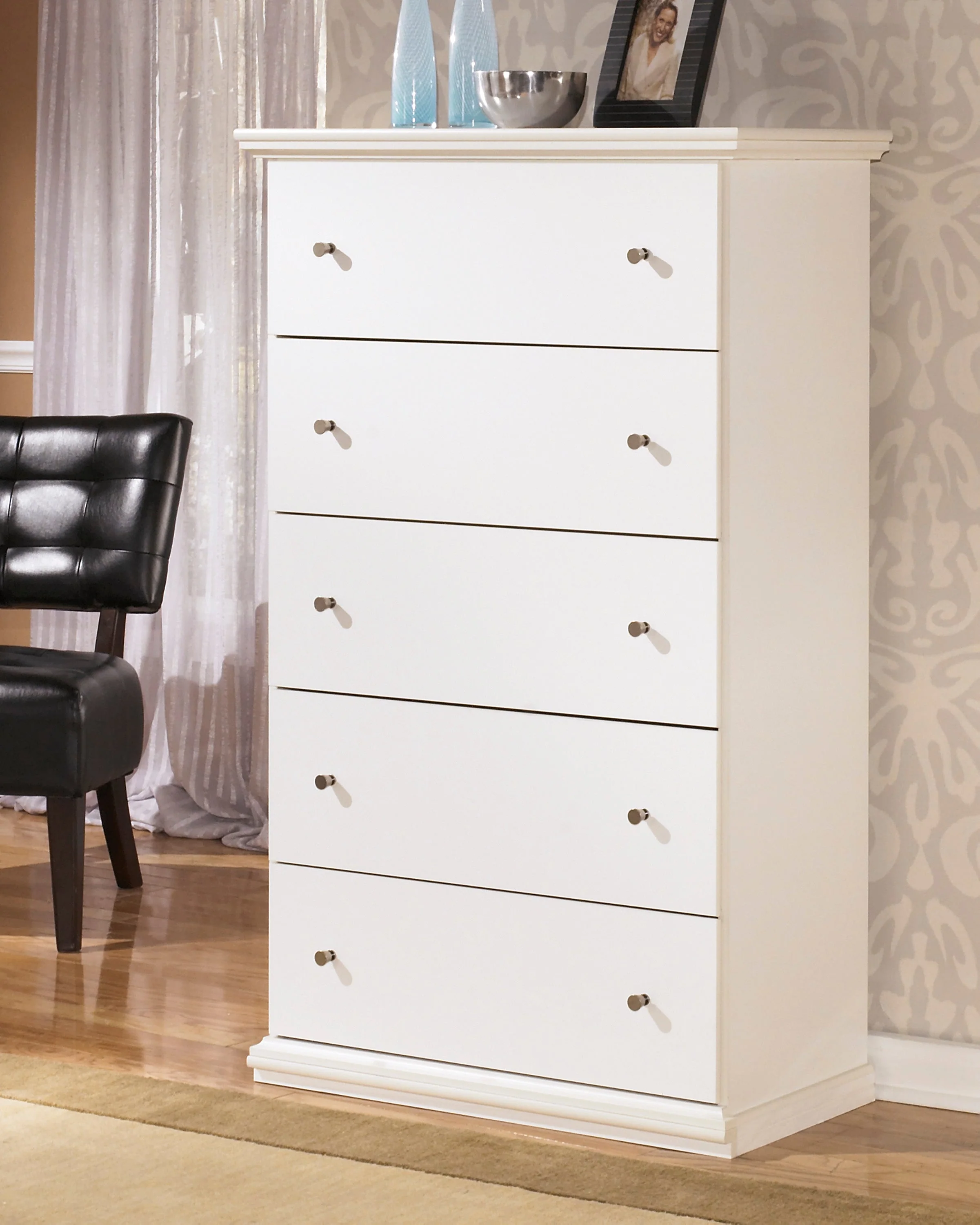 Bostwick Shoals White Panel Bedroom Set - Image 12