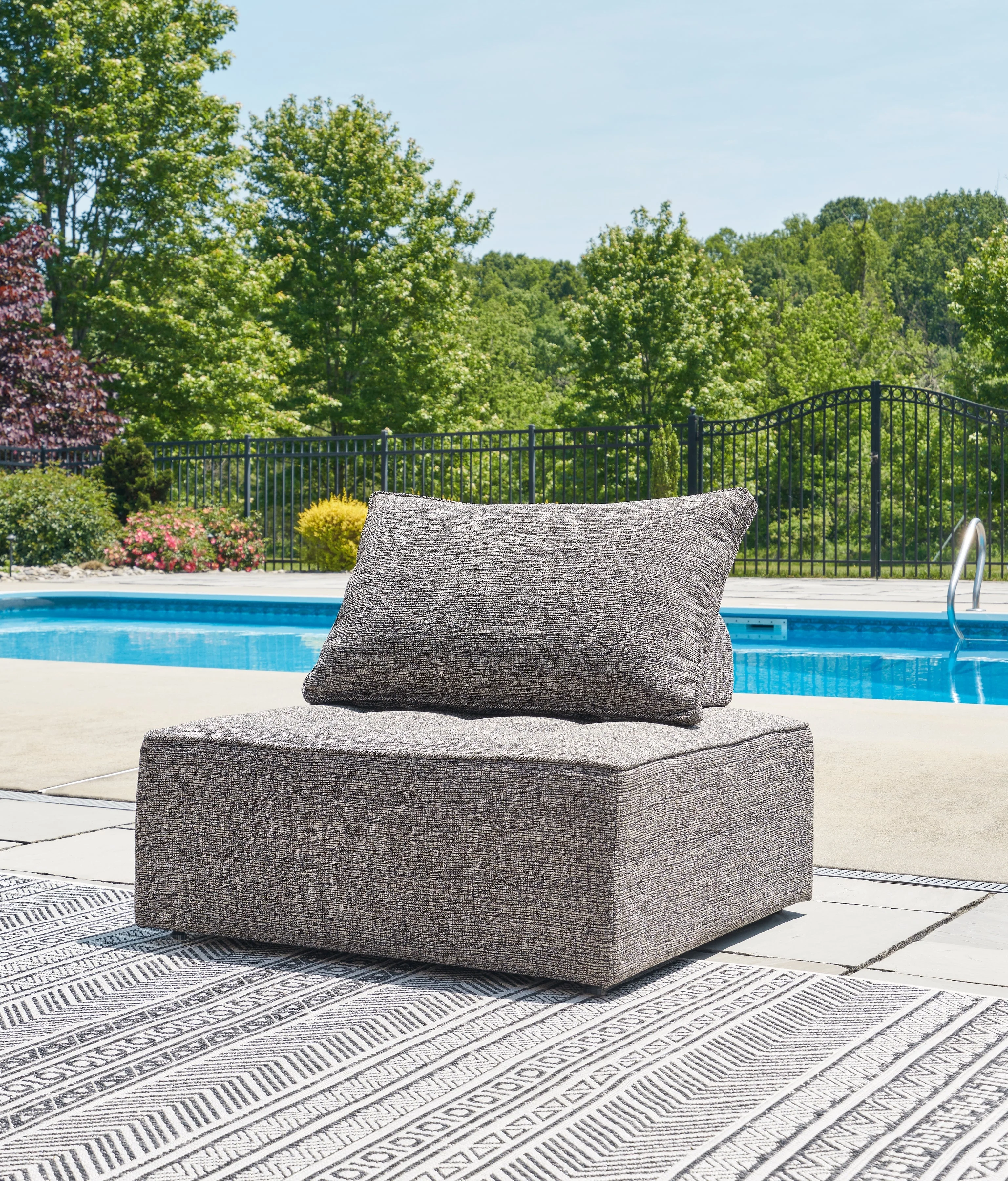 Bree Zee Brown 6-Piece Outdoor Modular Seating - Image 11