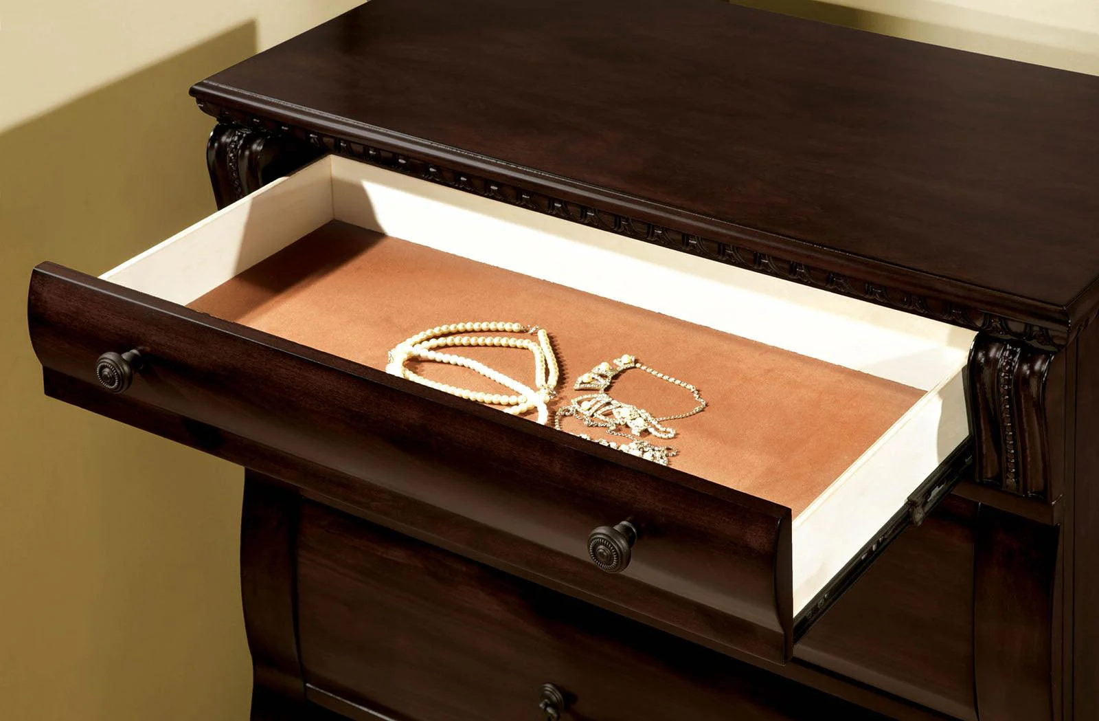 Burleigh Cherry Chest - Image 3
