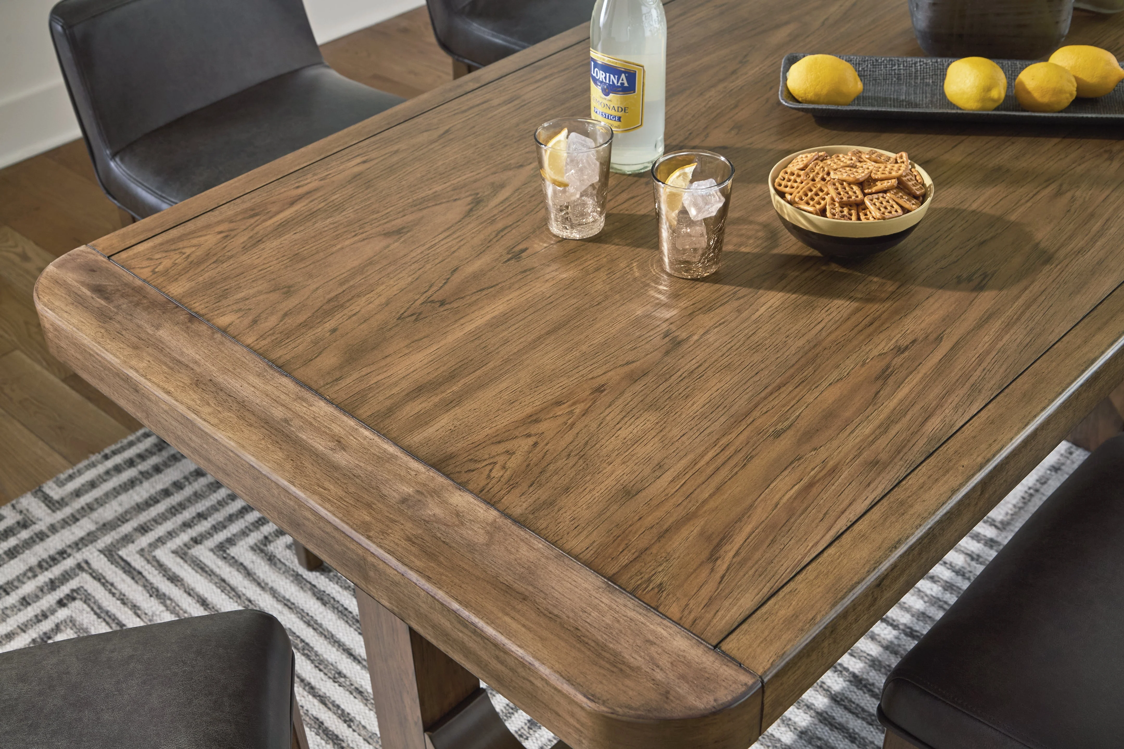 Cabalynn Light Brown Counter Height Dining Table and 4 Barstools - Image 5