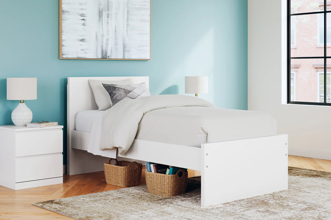Cadmori Black/White Upholstered Platform Bedroom Set - Image 26