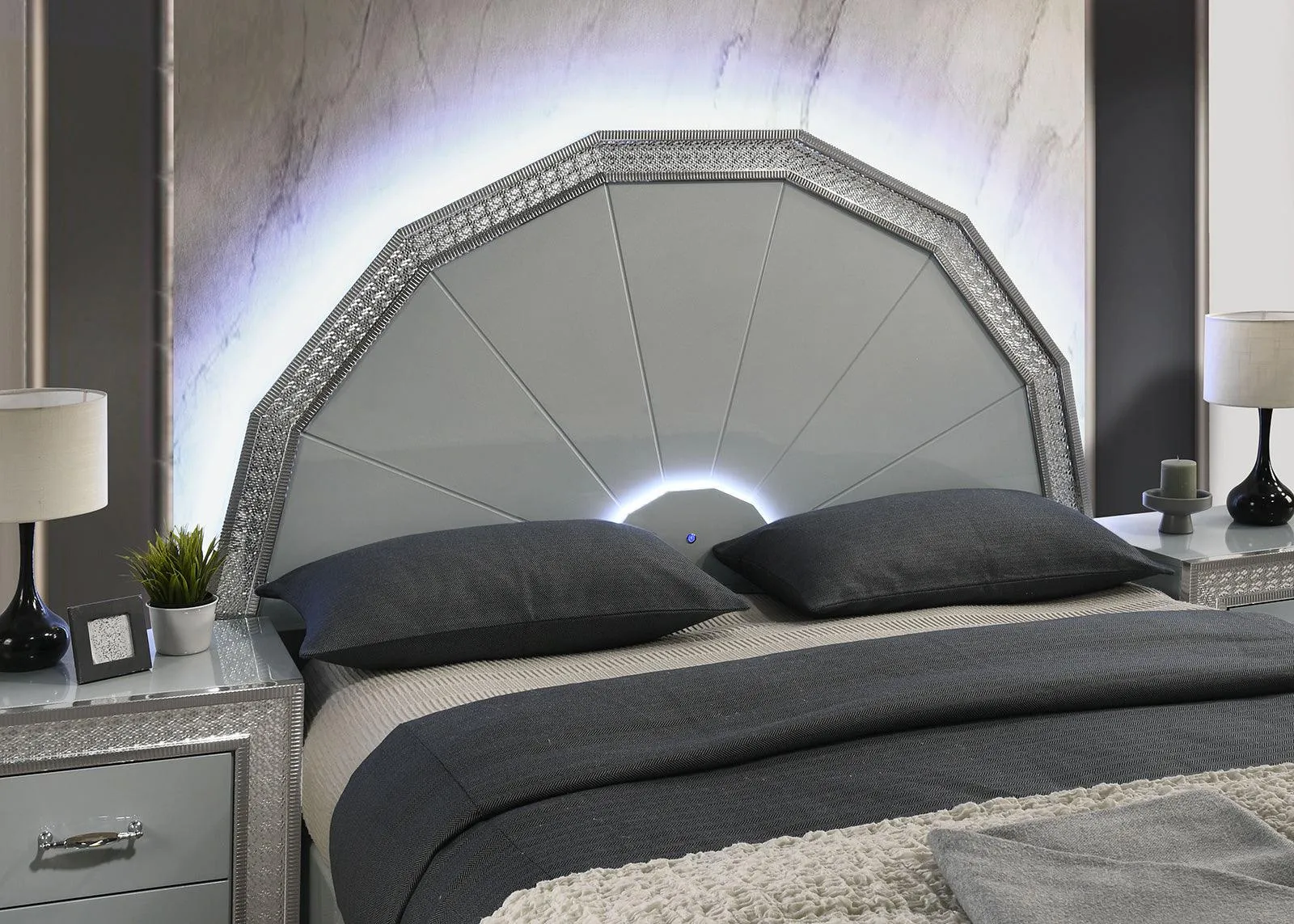 Cassiopeia Metallic Gray Arch Glam Queen Bed - Image 3