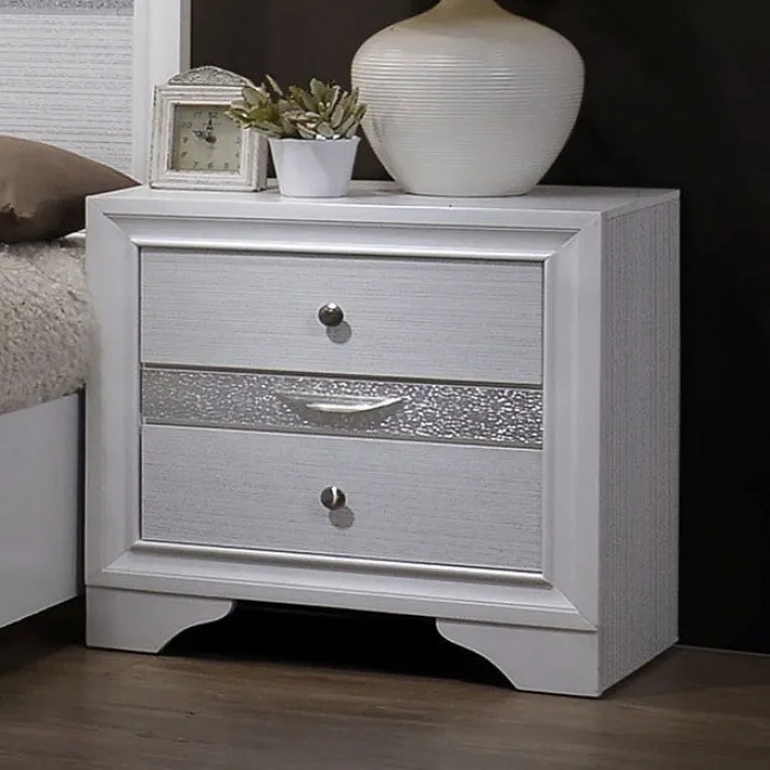 Chrissy White 5-Piece Queen Bedroom Set - Image 3