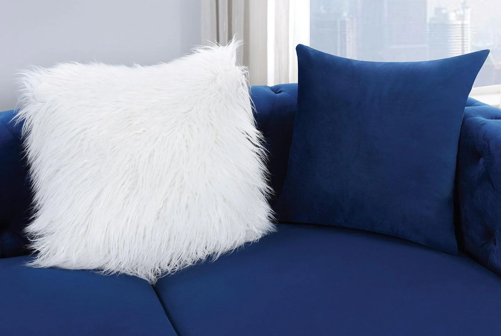 Ciabattoni Sectional In Navy - Image 5