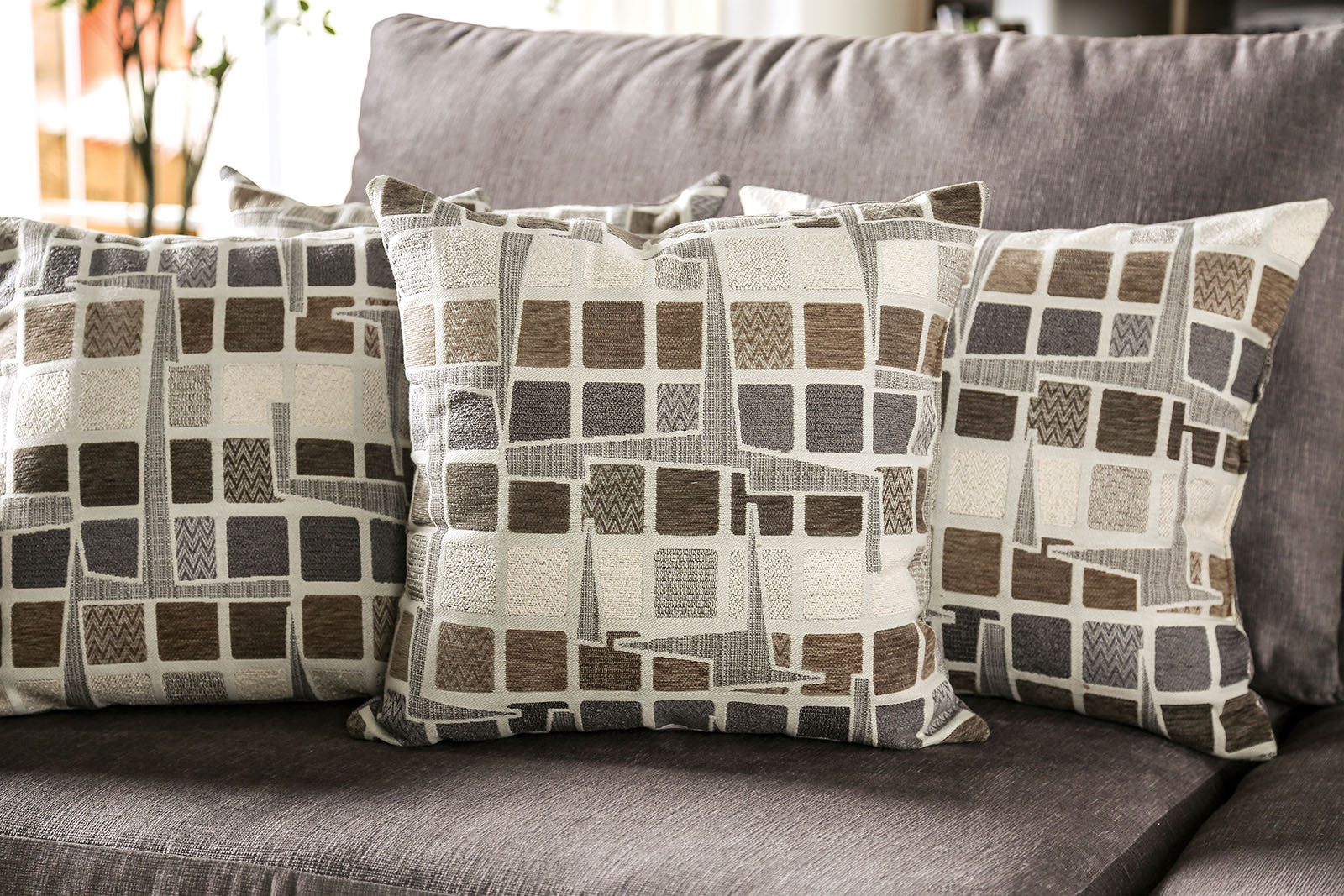 Cramlington Light Gray Sectional - Image 6
