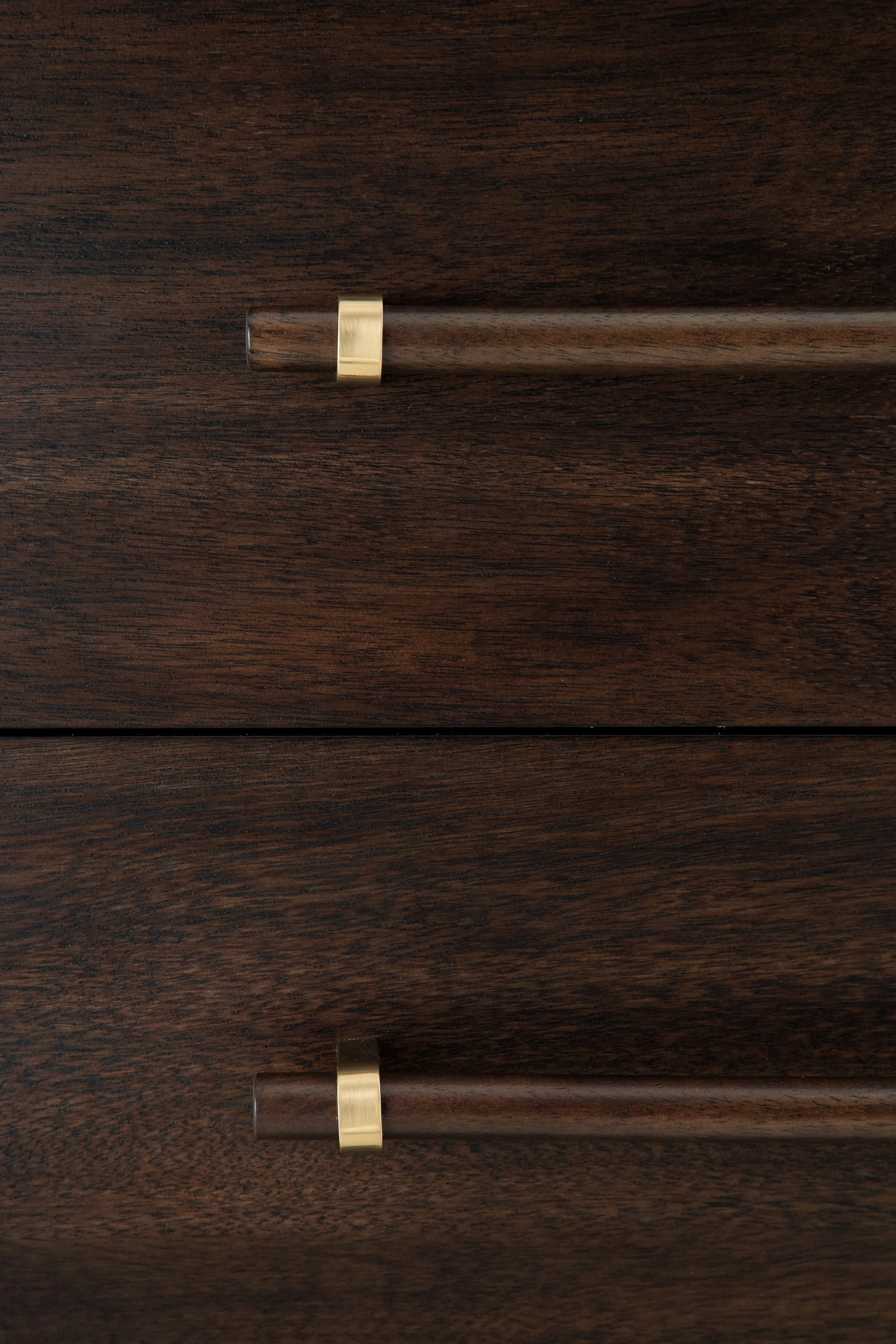 Dantenton Merlot Chest of Drawers - Image 5