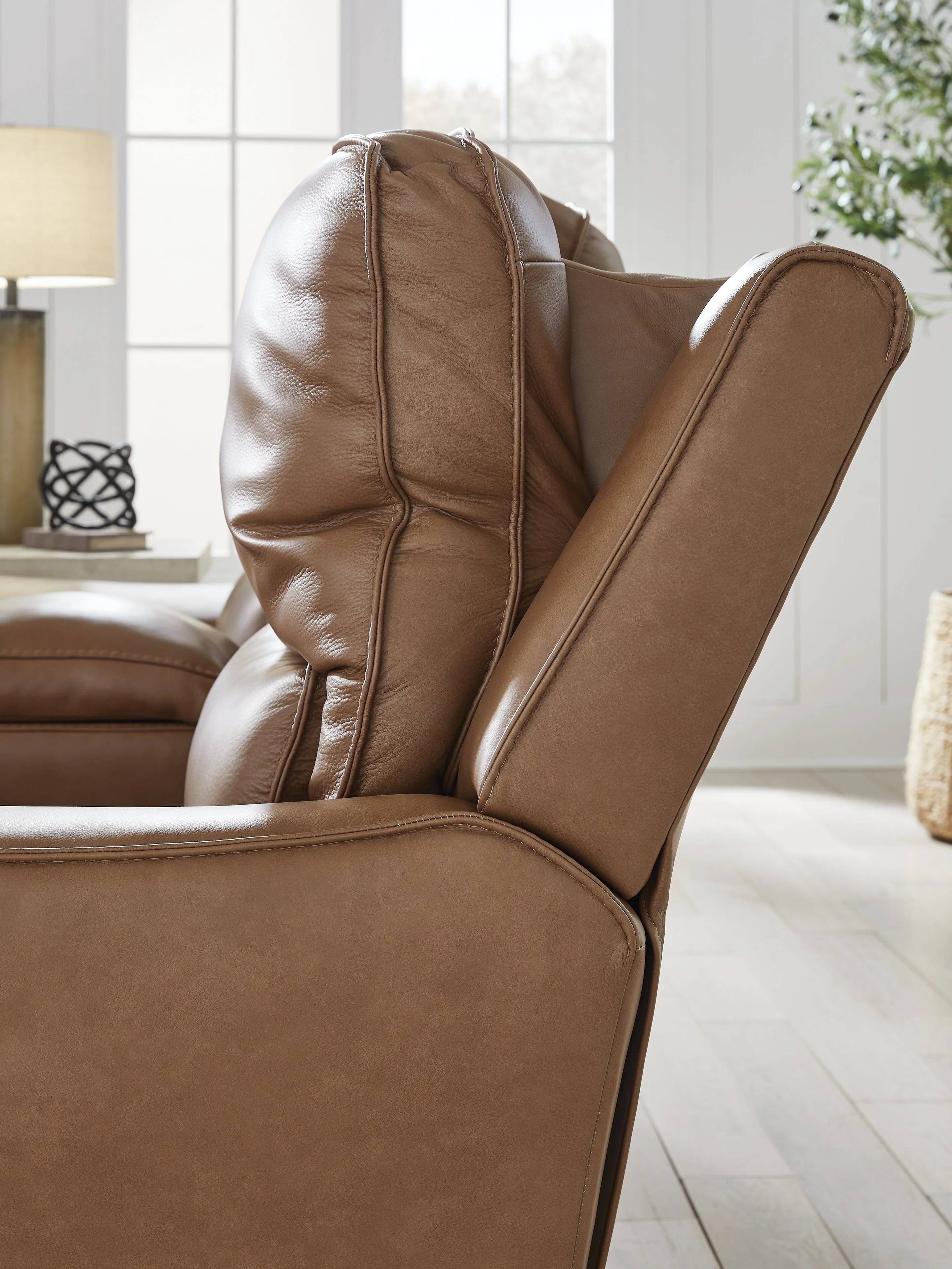 Deepwakes Caramel Power Reclining Sofa - Image 6