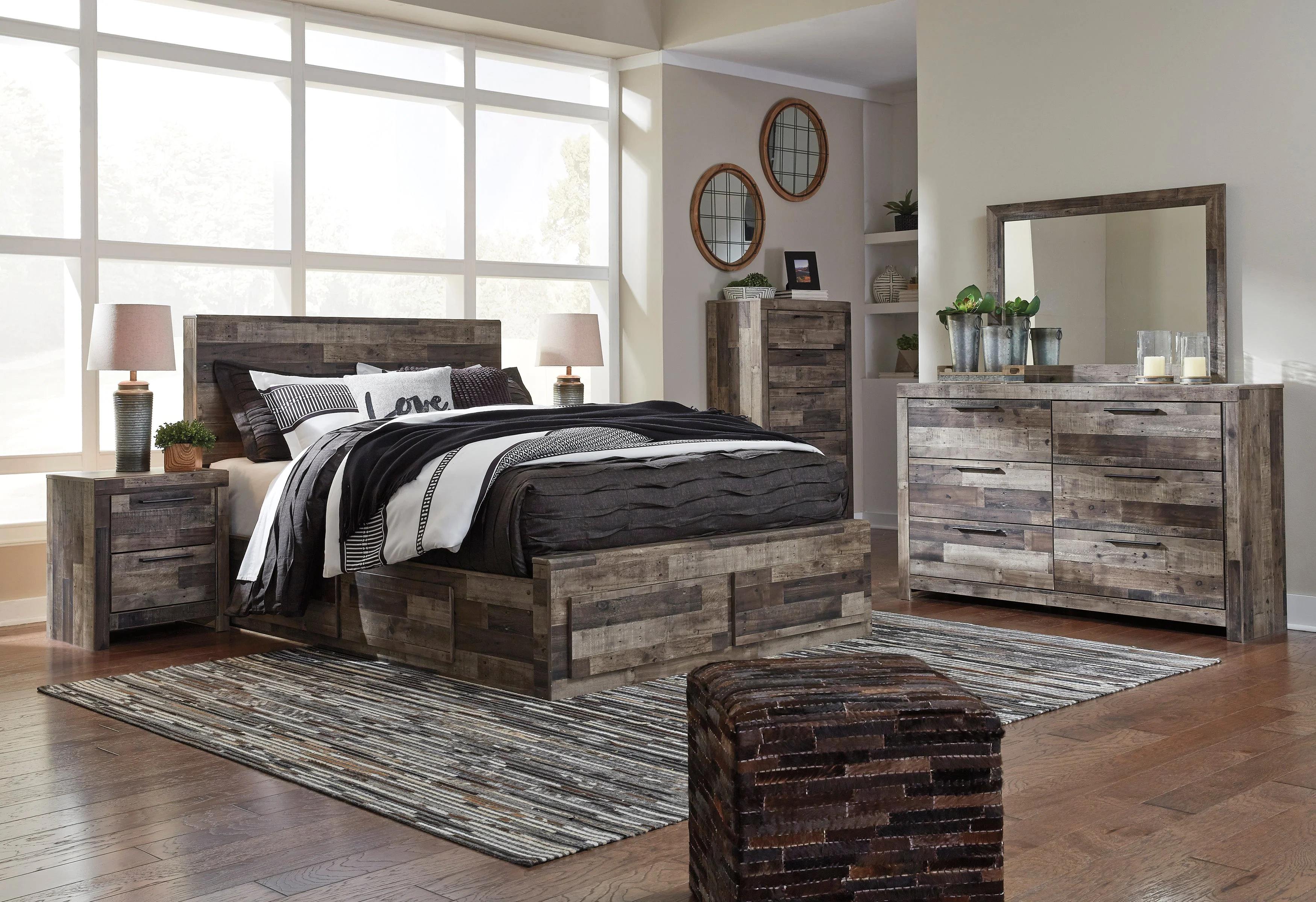 Derekson Multi Gray Storage Platform Bedroom Set with 4 Drawers