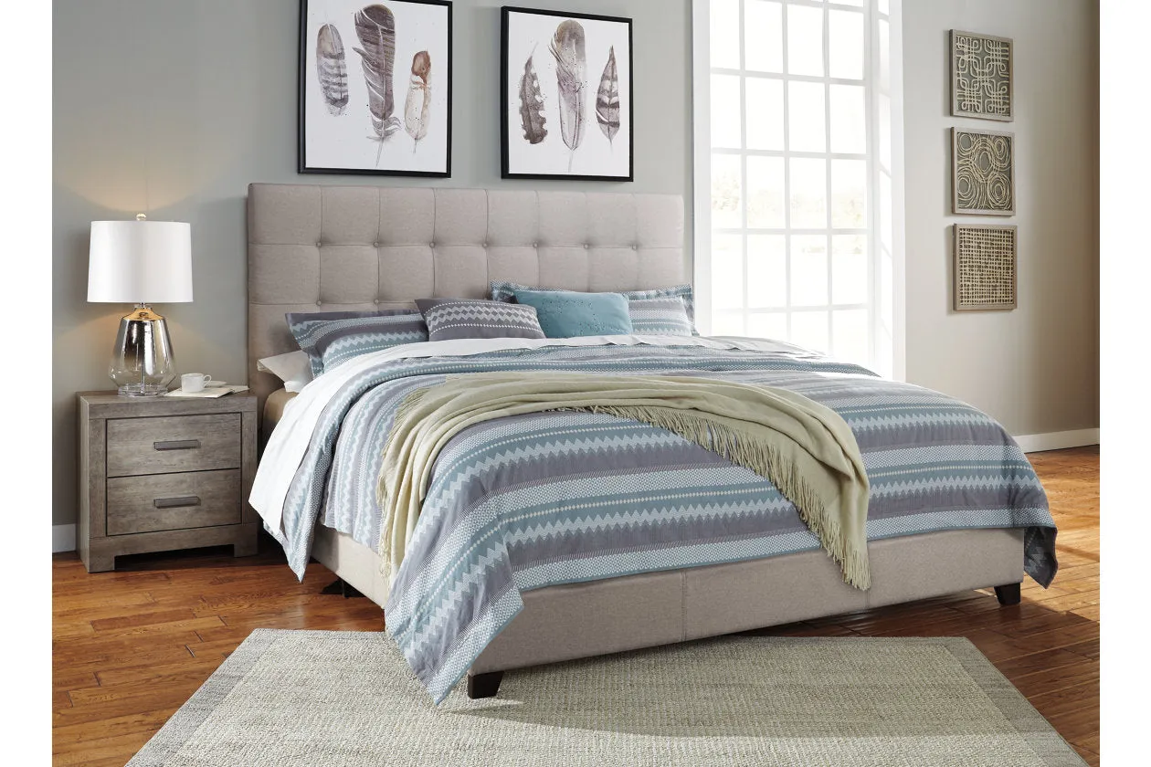 Dolante Beige King Upholstered Bed - Image 6