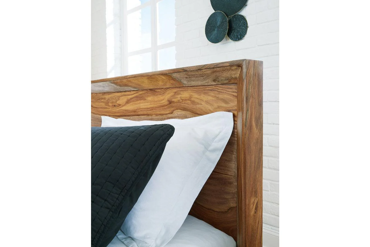 Dressonni Brown King Panel Bed - Image 5