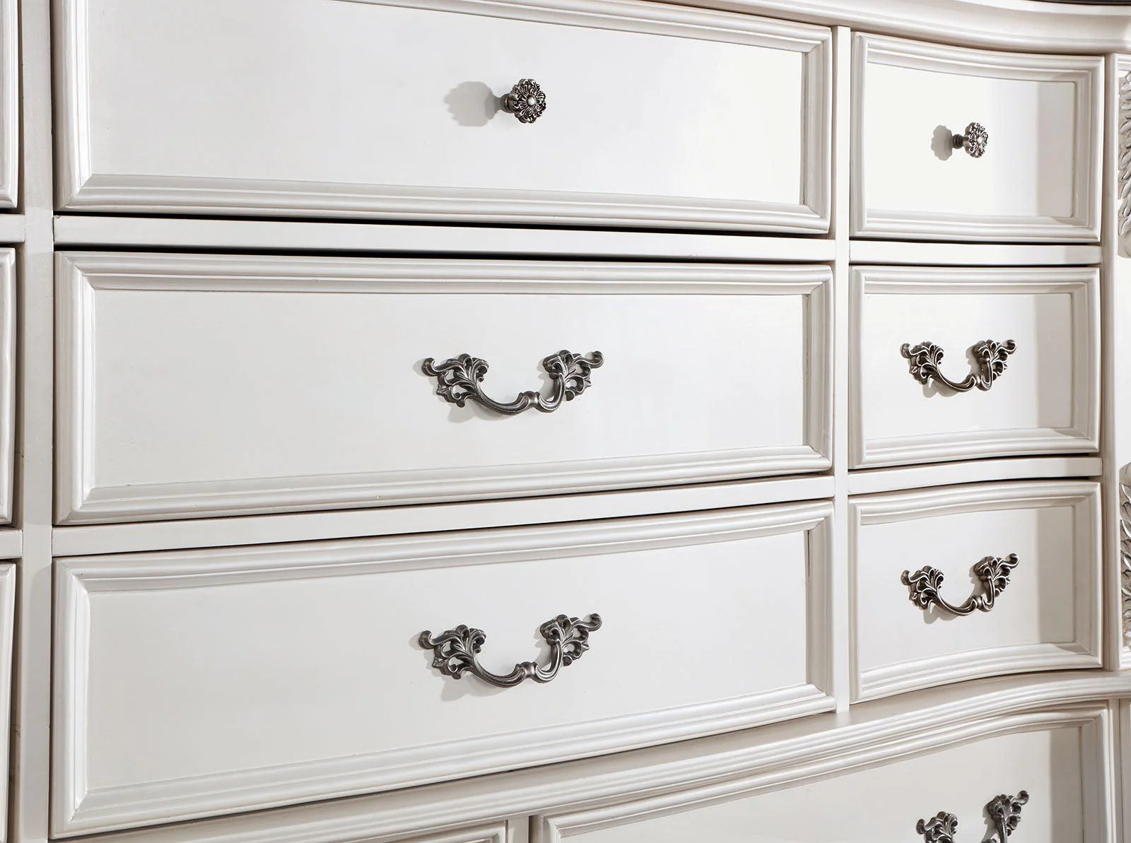 Esparanza Pearl White Dresser - Image 3