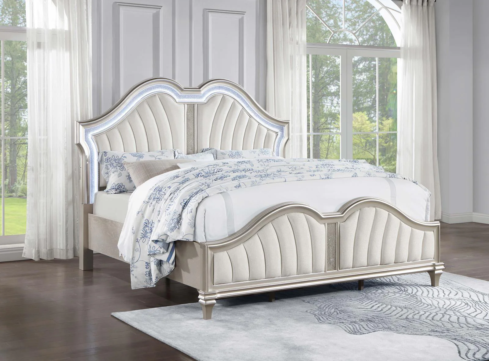 Evangeline Ivory/Silver Oak Tufted Upholstered Platform Eastern King Bed