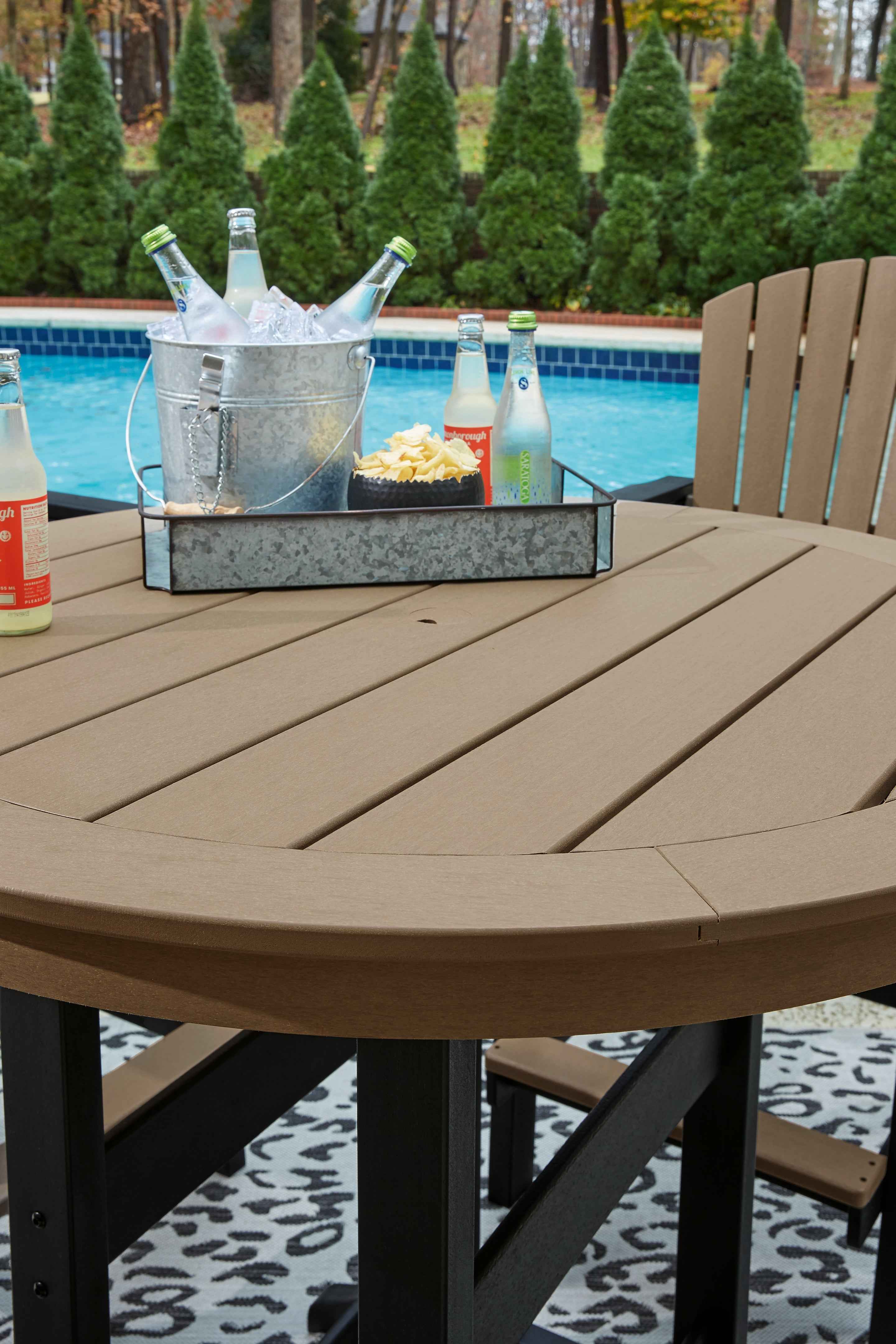 Fairen Trail Black/Driftwood Outdoor Counter Height Dining Table with 2 Barstools - Image 22