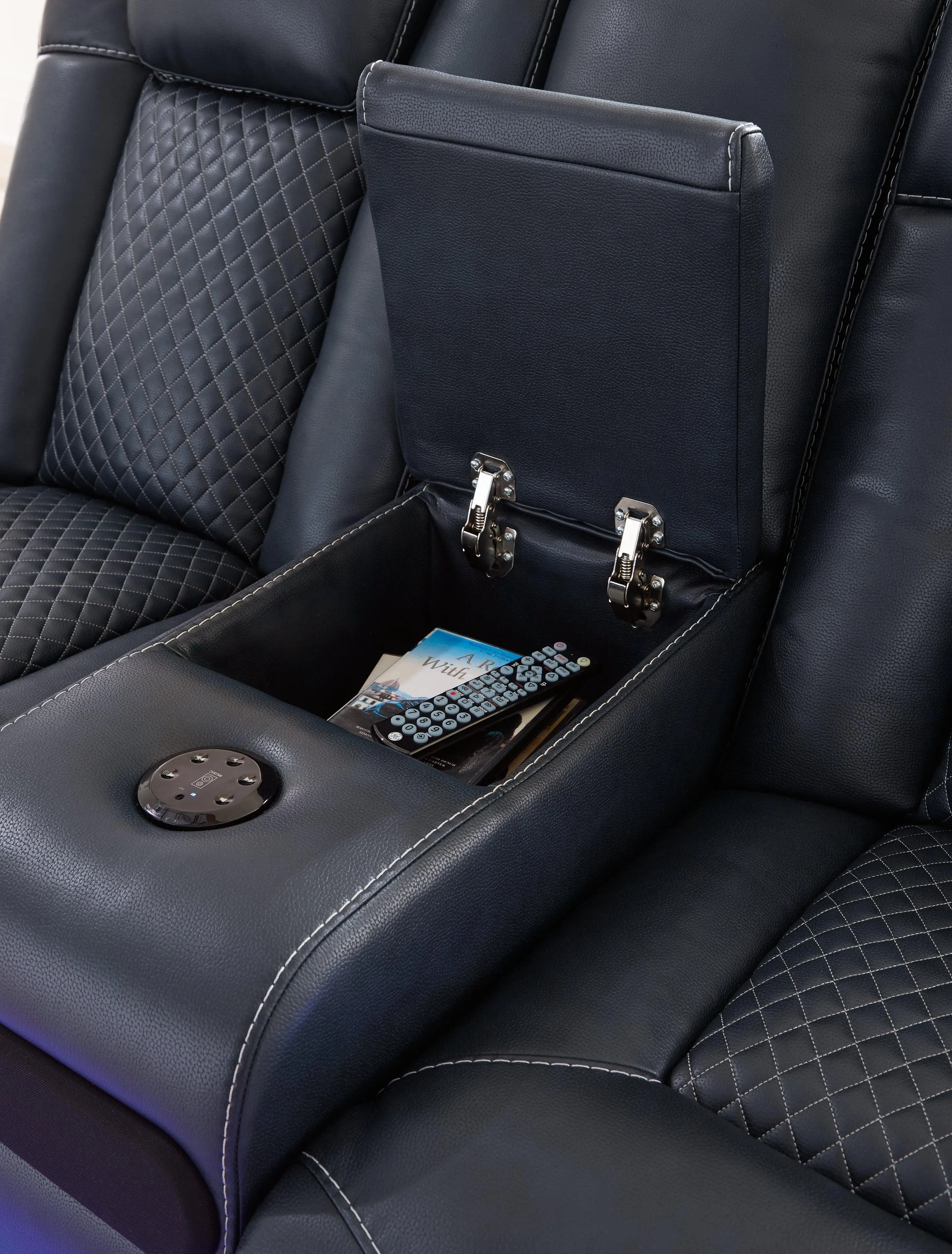 Fyne-Dyme Sapphire  Dual Power Reclining Loveseat with Console - Image 7