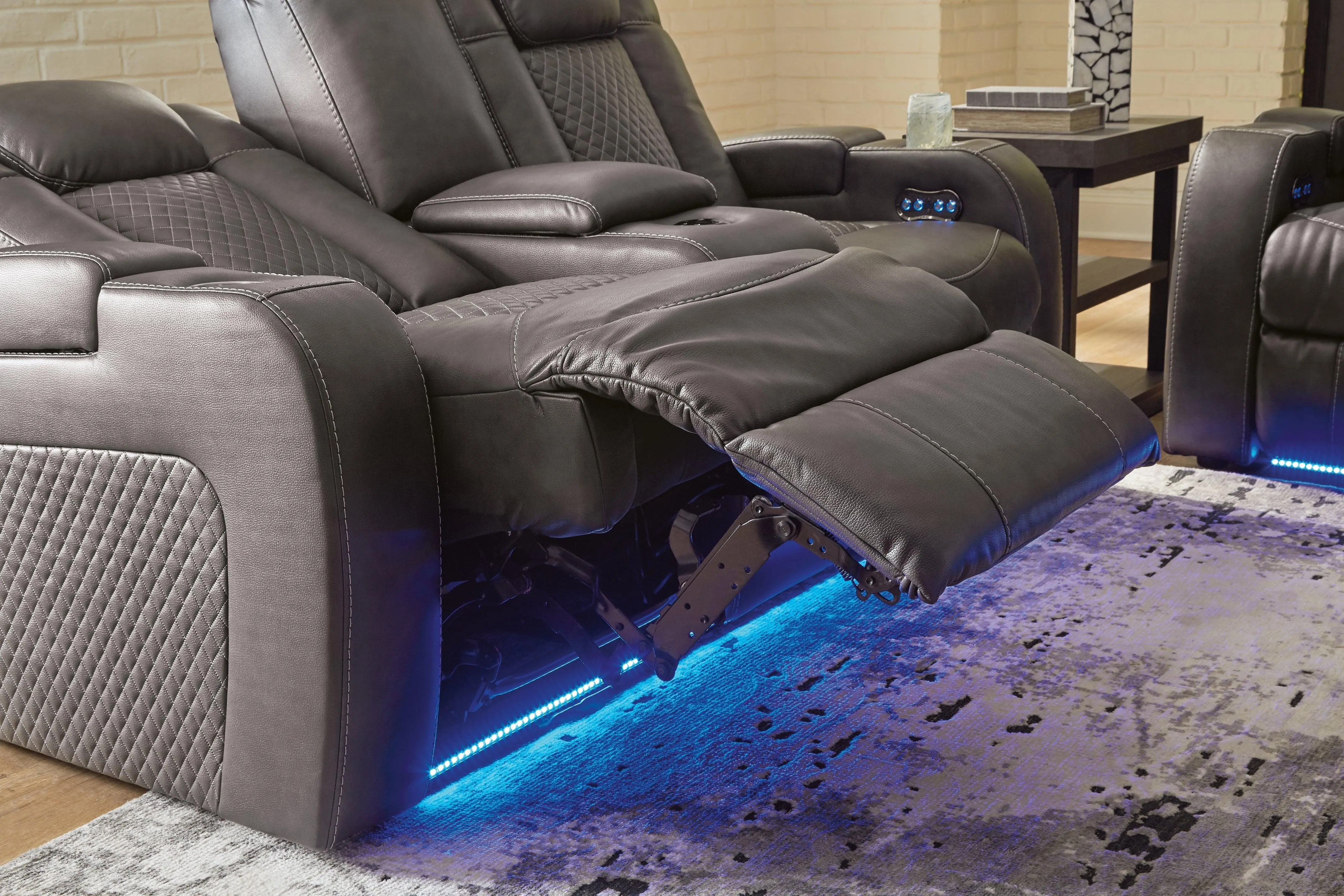 Fyne-Dyme Shadow Dual Power Reclining Loveseat with Audio Console - Image 11