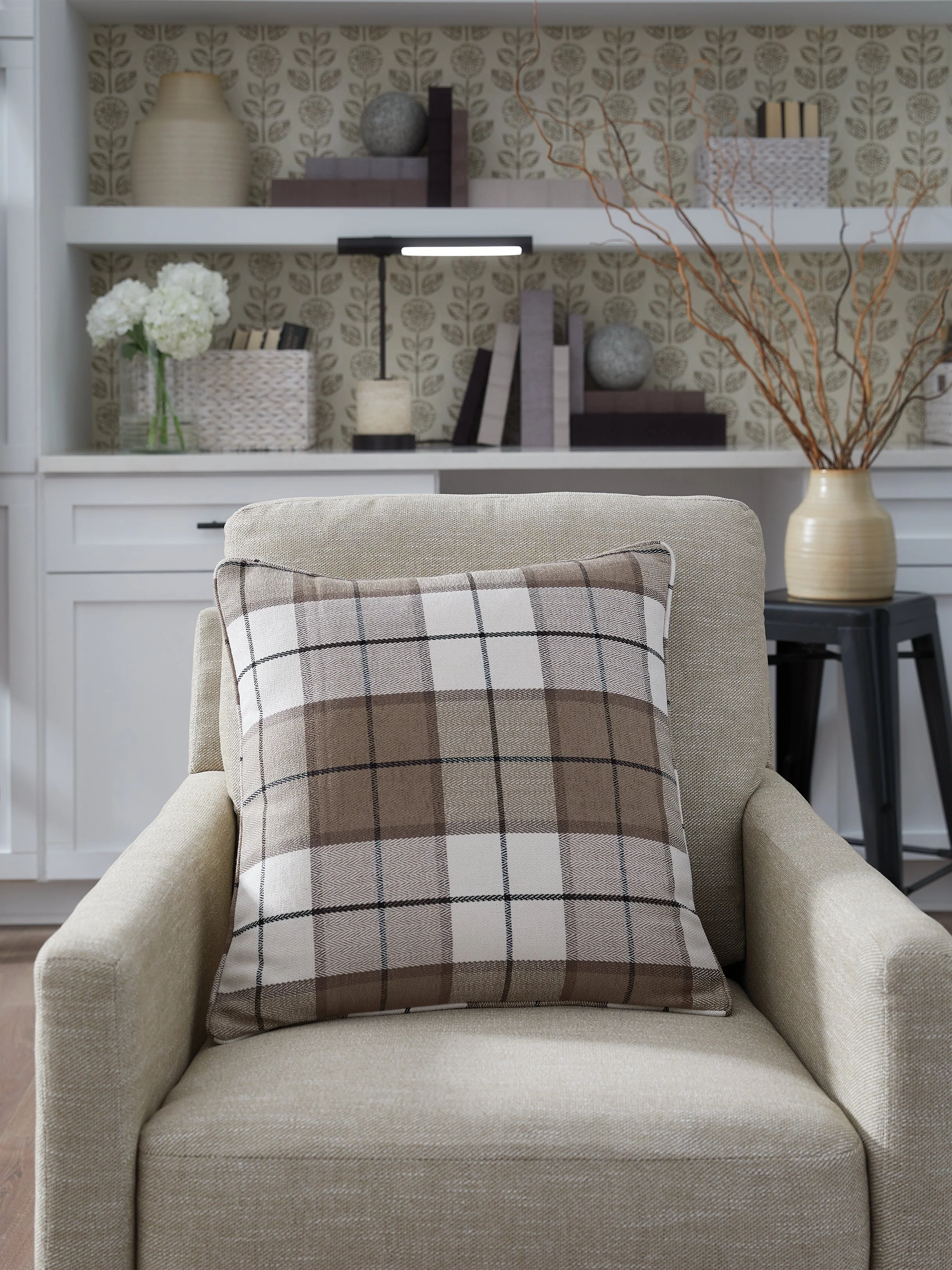 Godricton Brown/Black/Cream Pillow (Set of 4) - Image 5