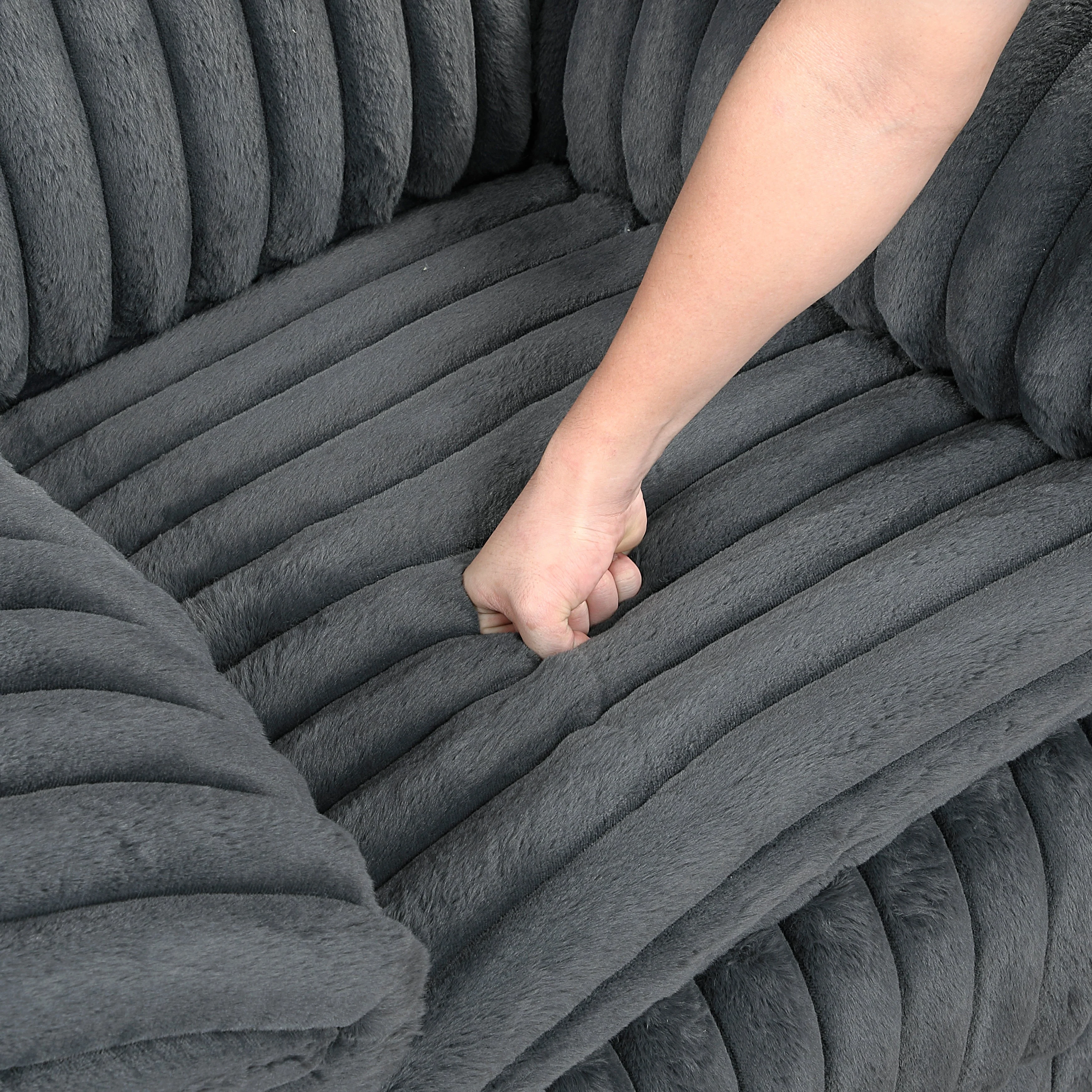 Goodland Dark Gray Double Reclining Sofa - Image 6