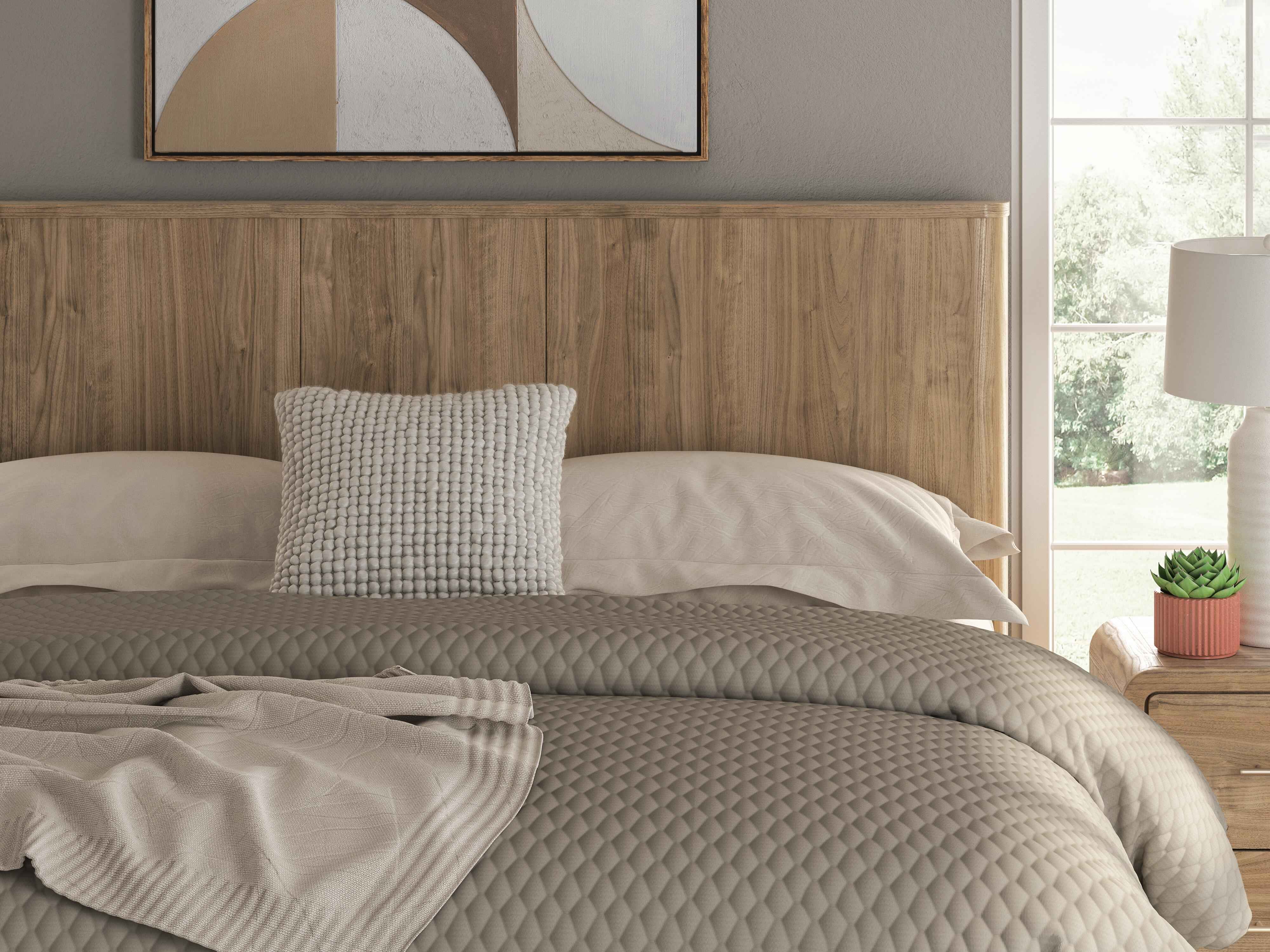 Gramburg Warm Natural Brown King Panel Bed - Image 9