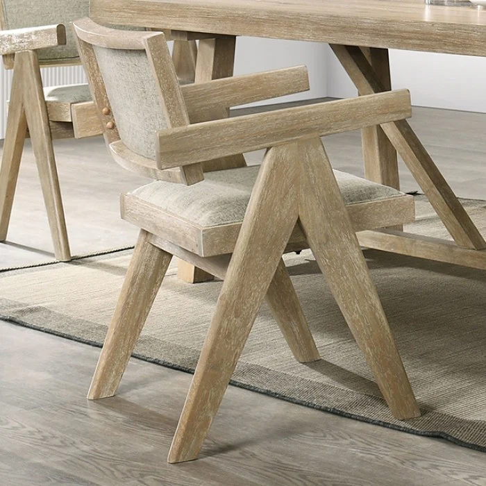 Guisborough Oak 7-Piece Dining Room Set - Image 3
