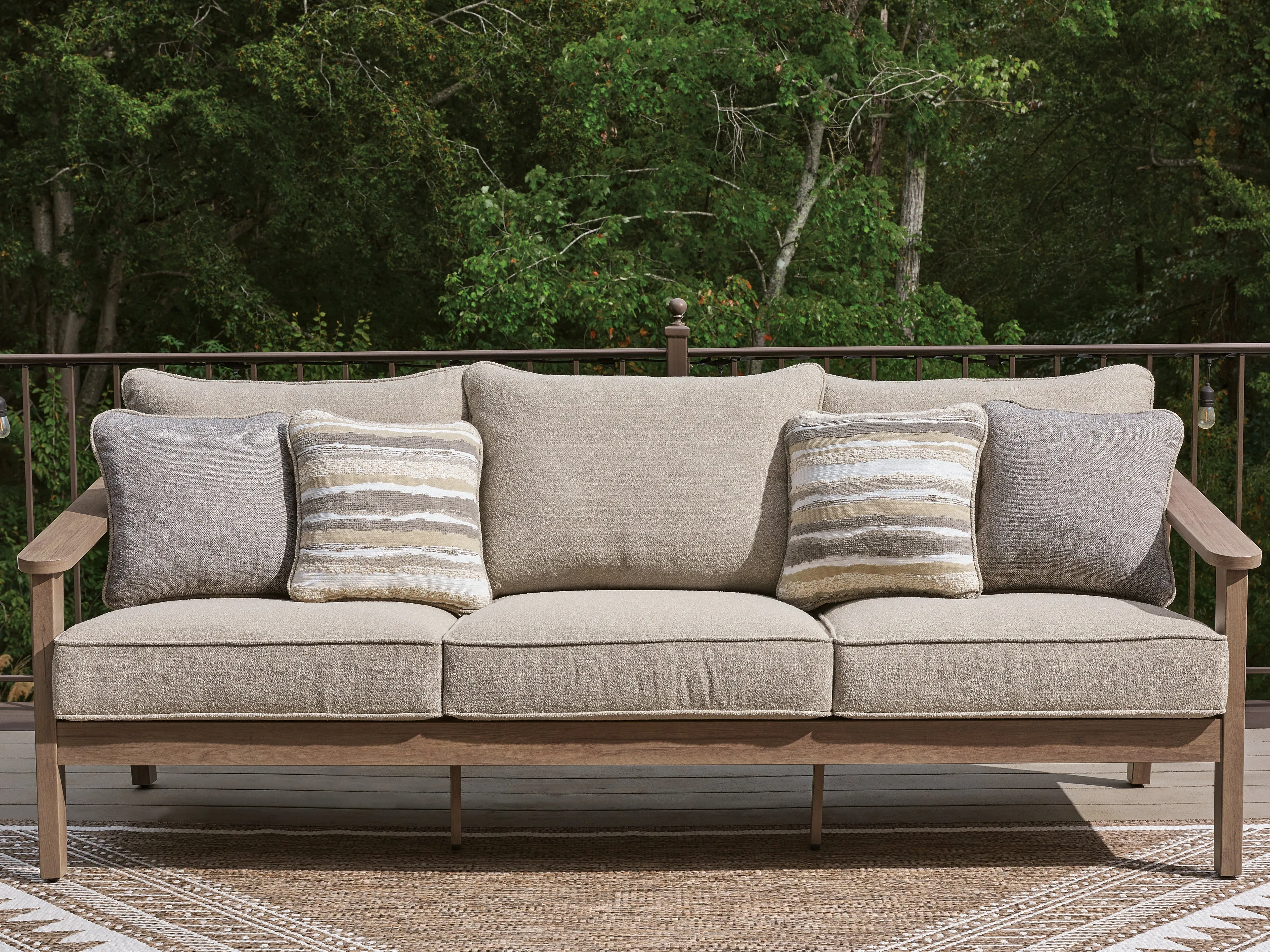 Harmony Headlands Natural/Gray Sofa with Cushion