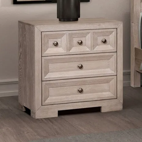Hatton Cross Classic Tanwy 4-Piece Queen Bedroom Set - Image 3