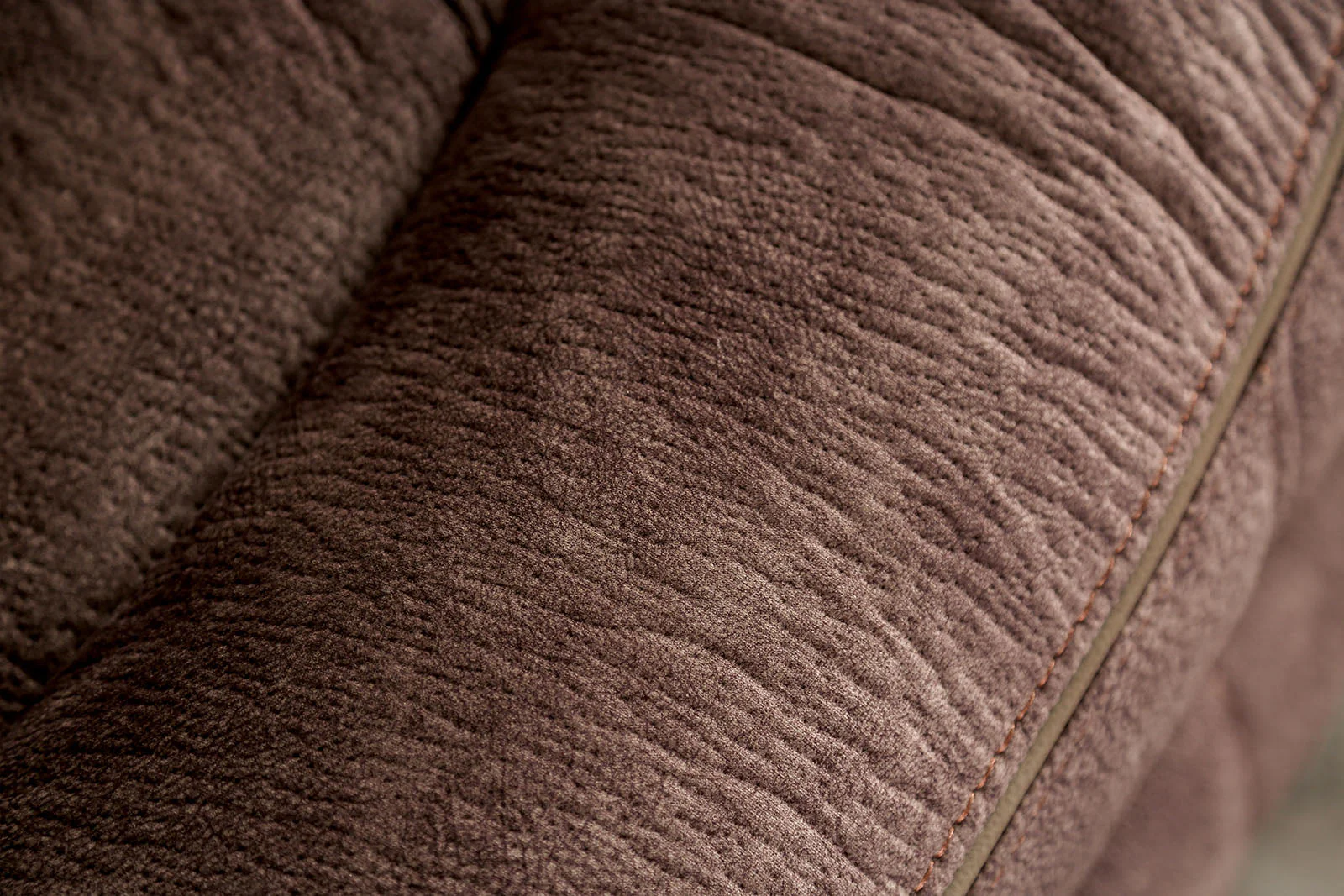 Henricus Dark Brown Loveseat - Image 4
