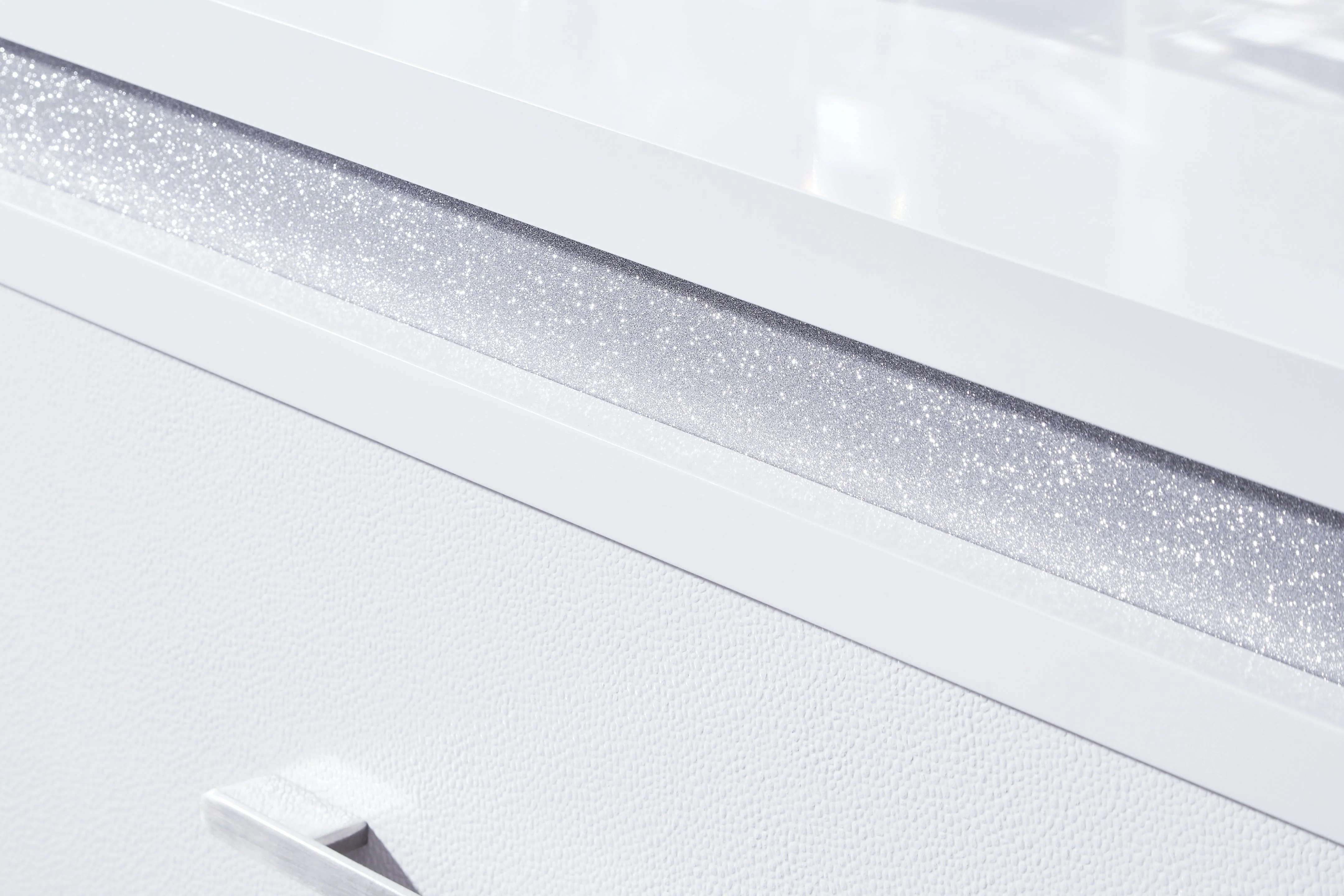 Jarlee White Chest of Drawers - Image 7