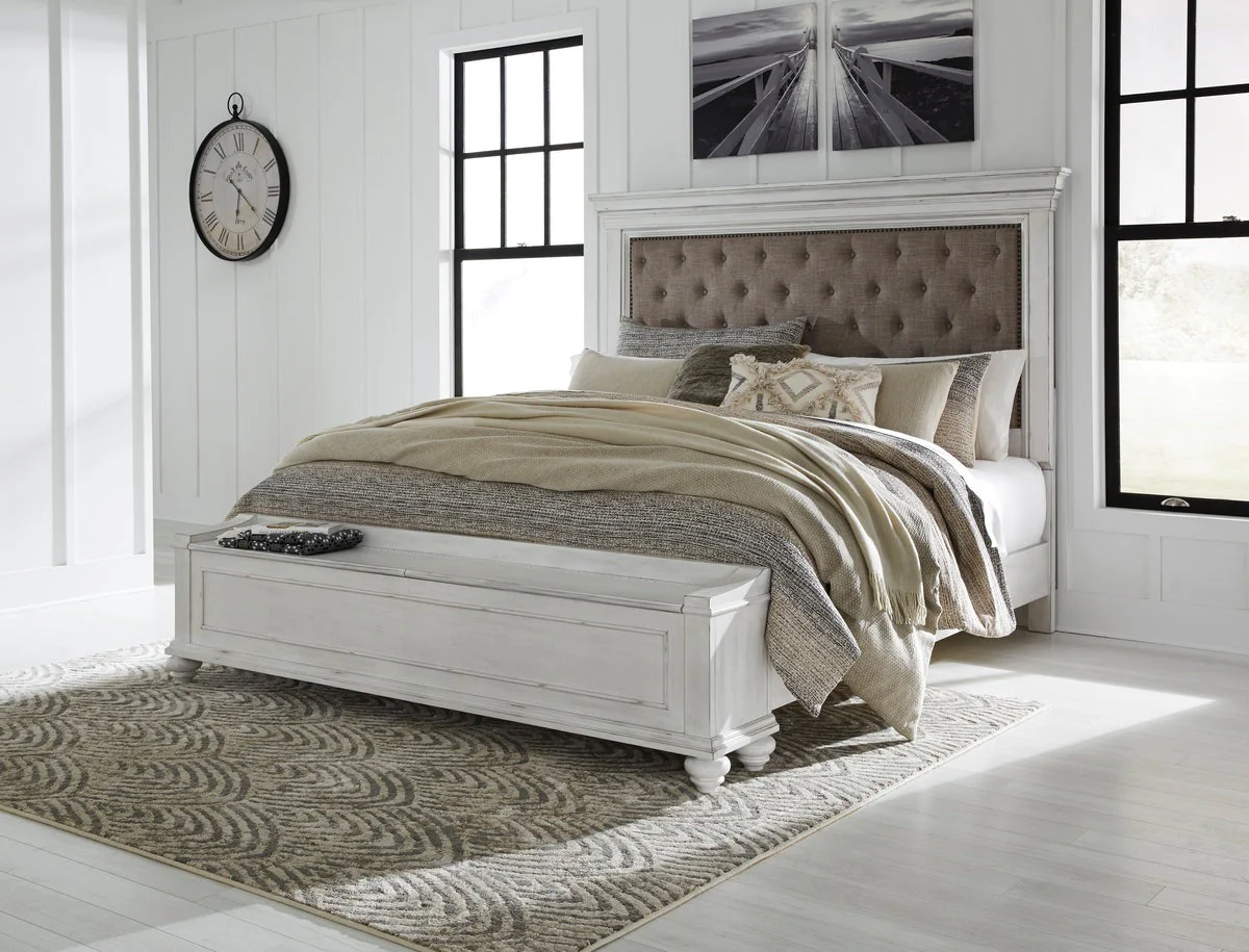 Kanwyn Whitewash Queen Upholstered Panel Bed with Storage Bench