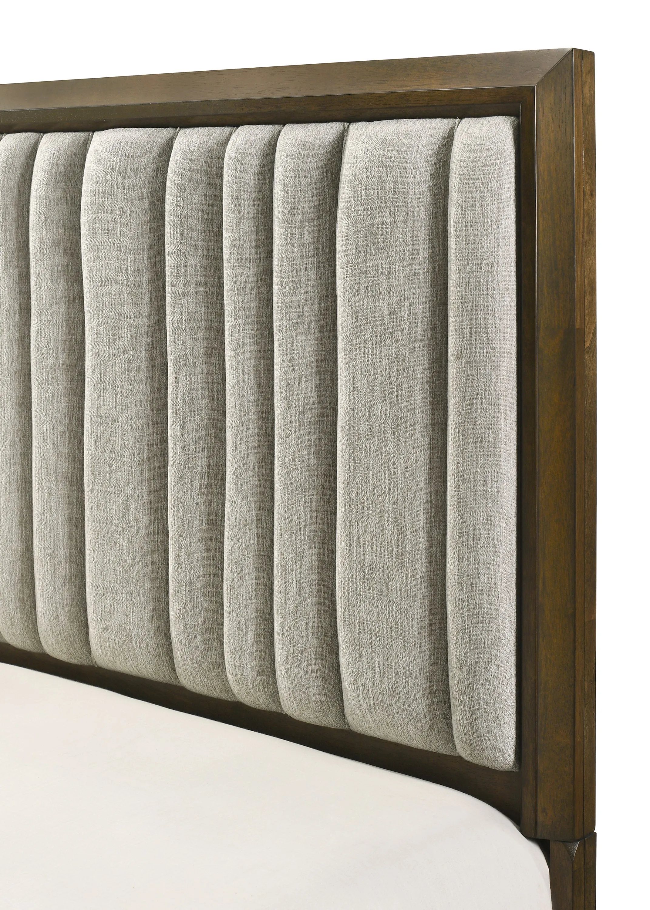 Lakecrest Brown Panel Bedroom Set - Image 5