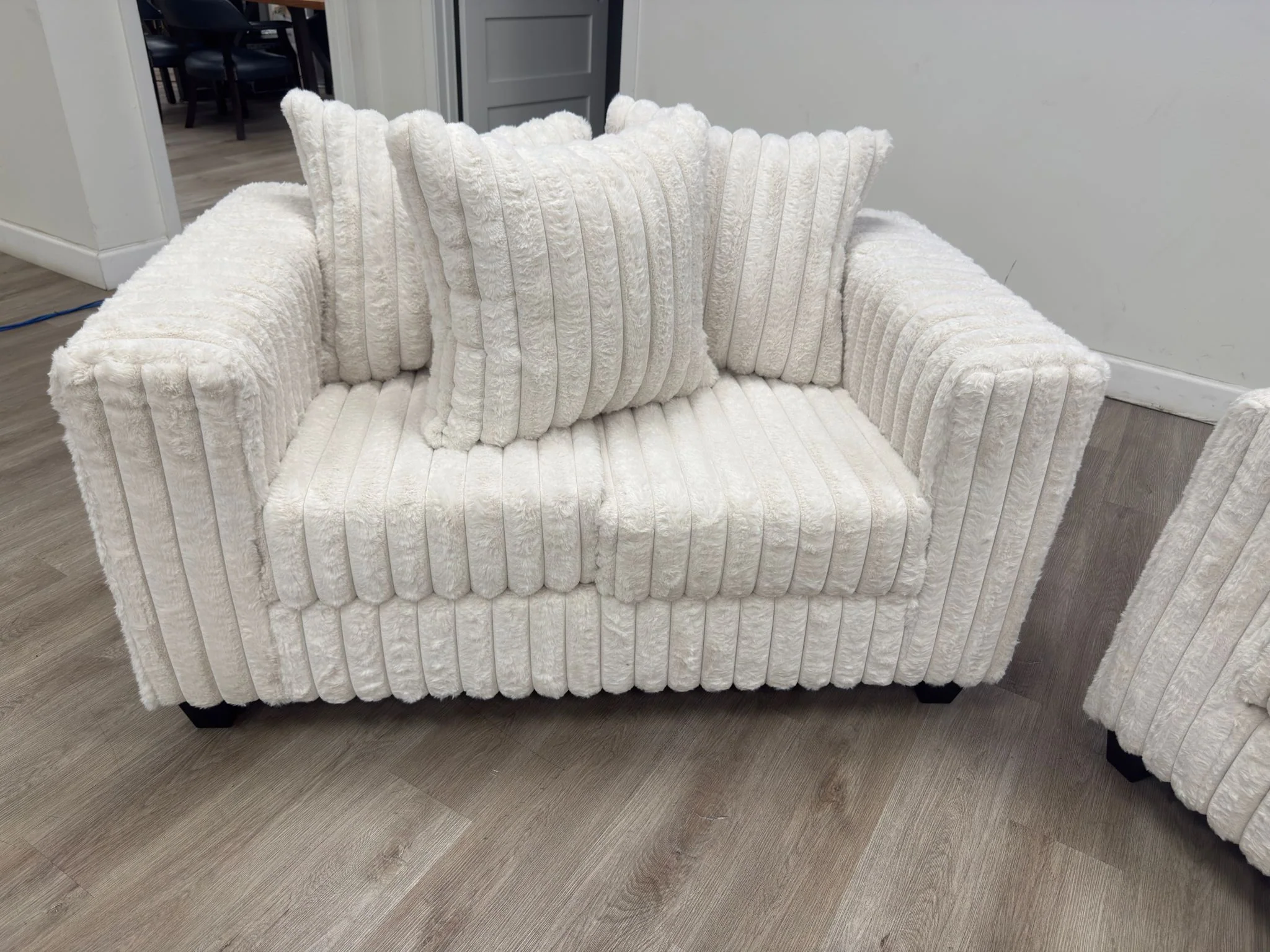 Larce Cream Sofa & Loveseat - Image 5
