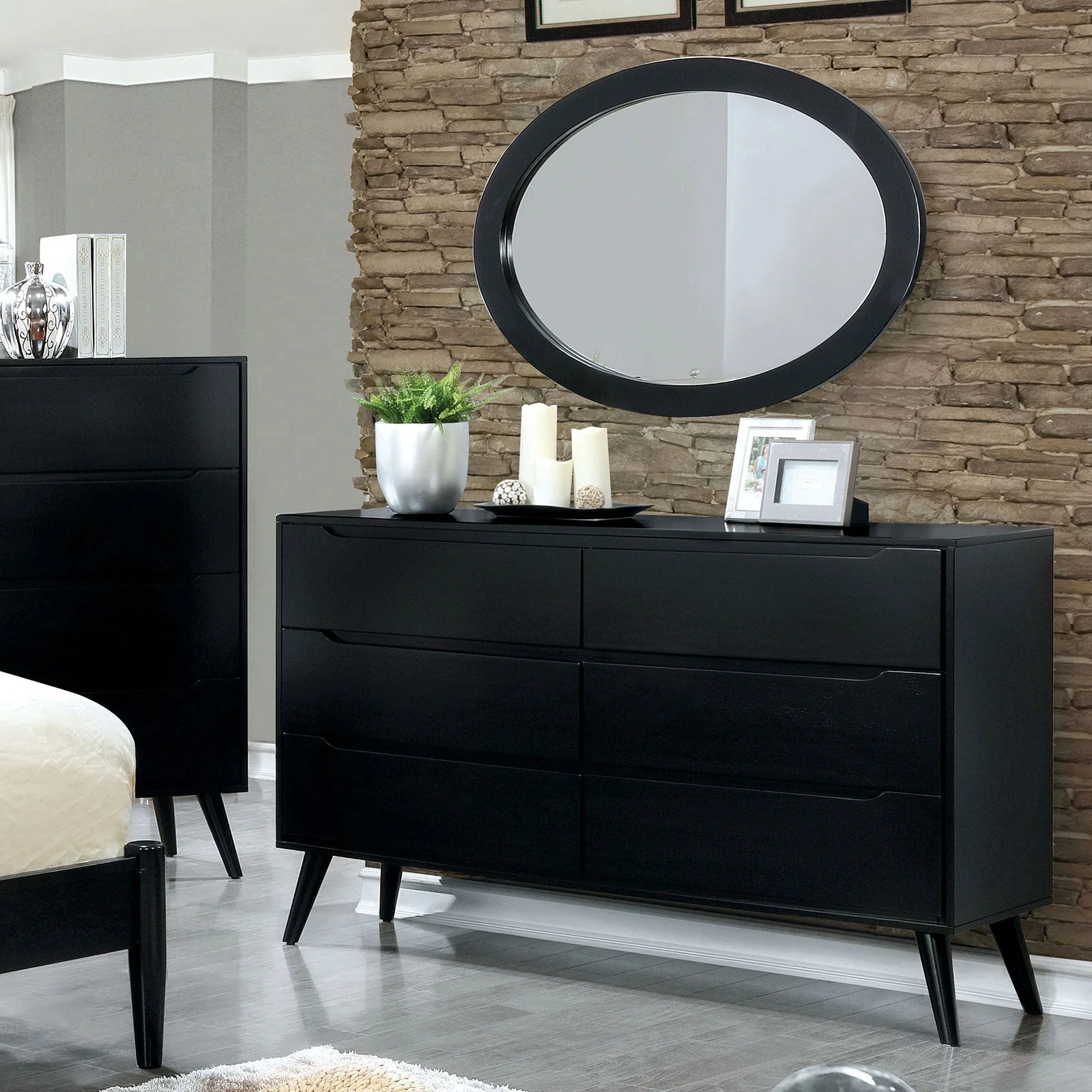 Lennart Black Dresser