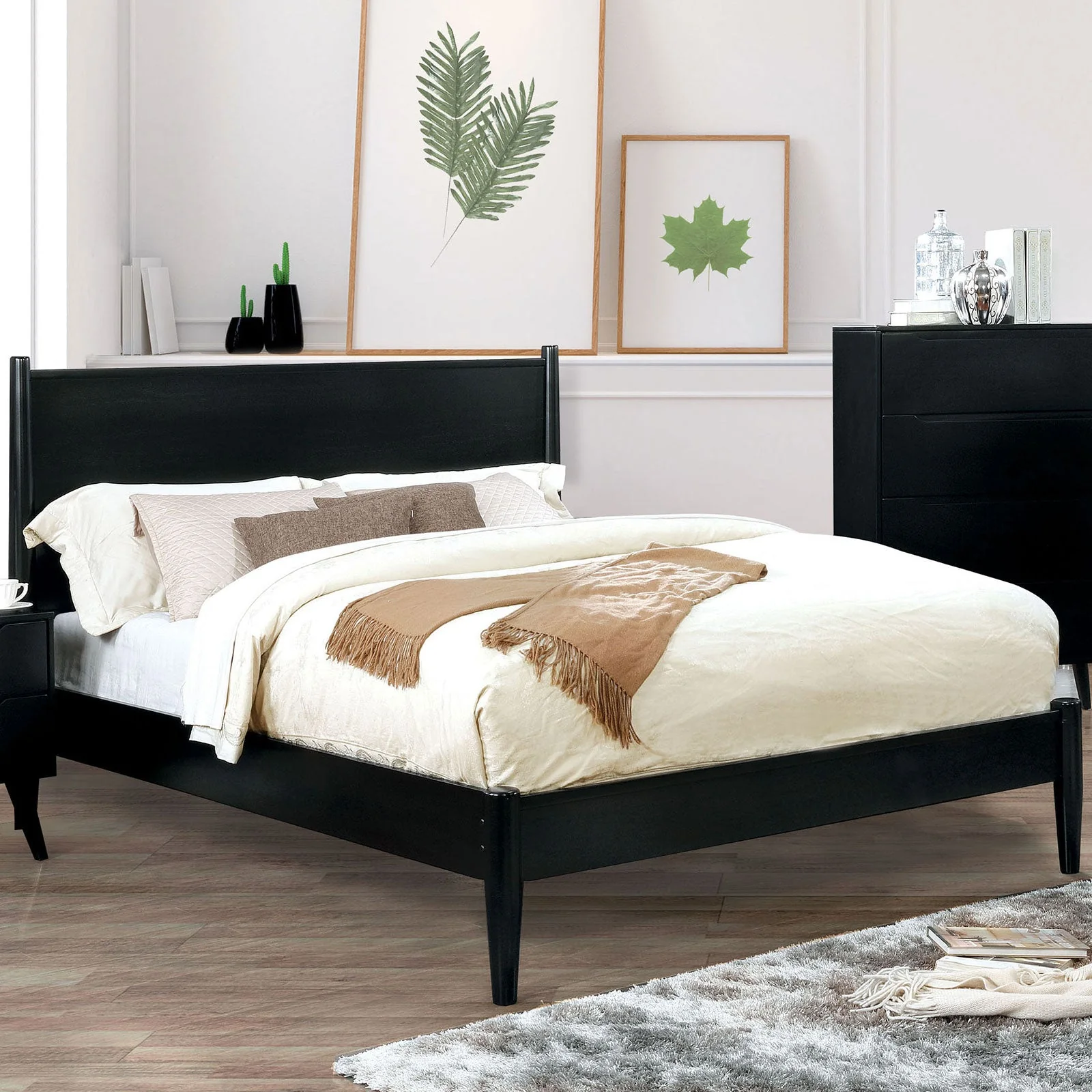 Lennart Black Queen Bed