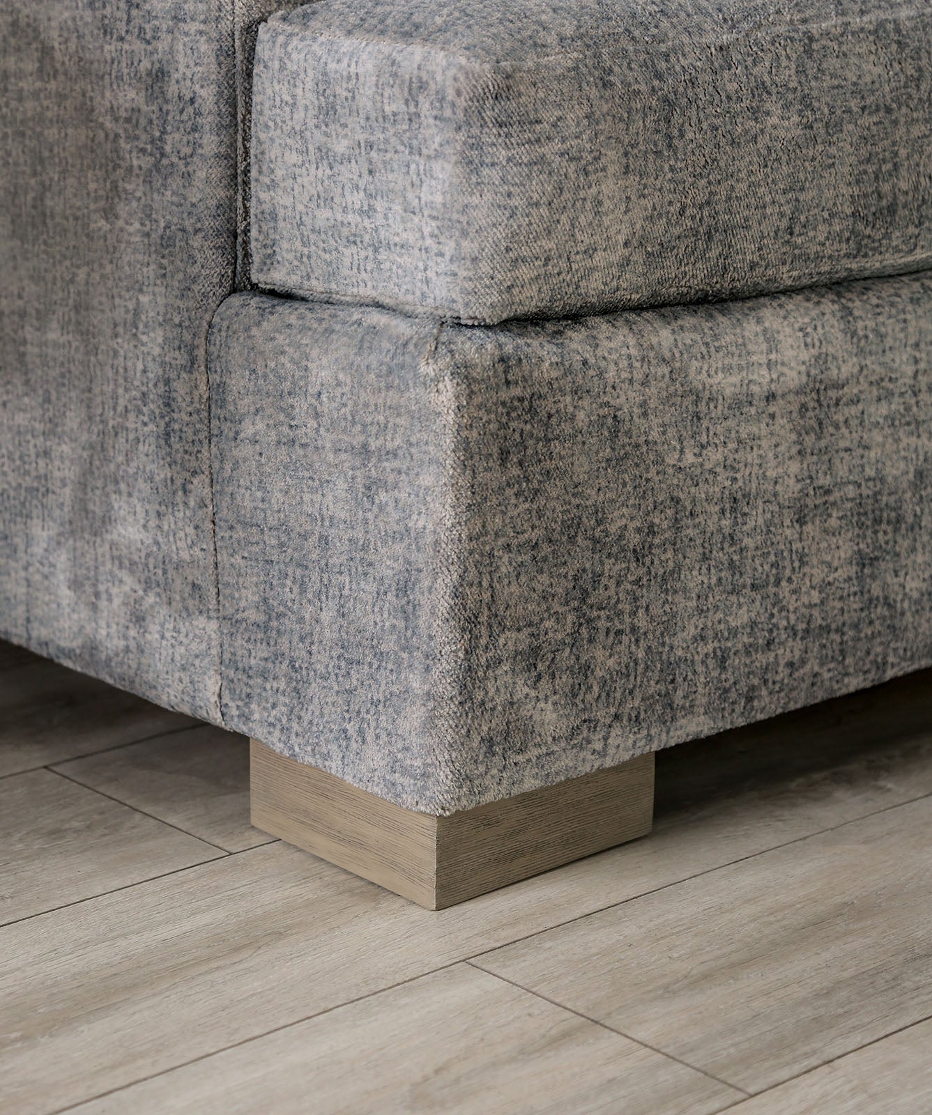 Leytonstone Gray Sofa & Loveseat - Image 6