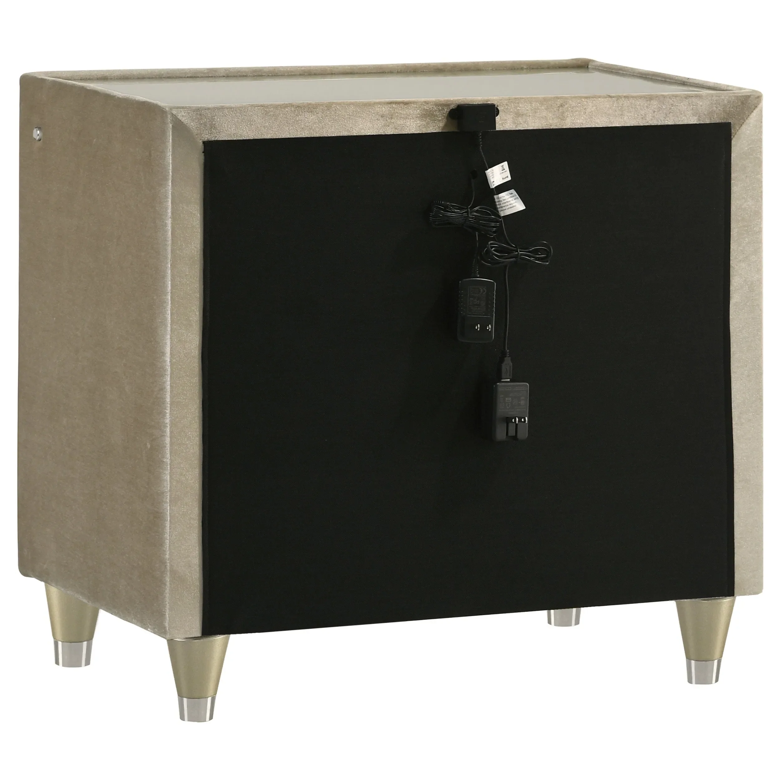 Lorient Ivory/Camel 5-piece Queen Bedroom Set - Image 6