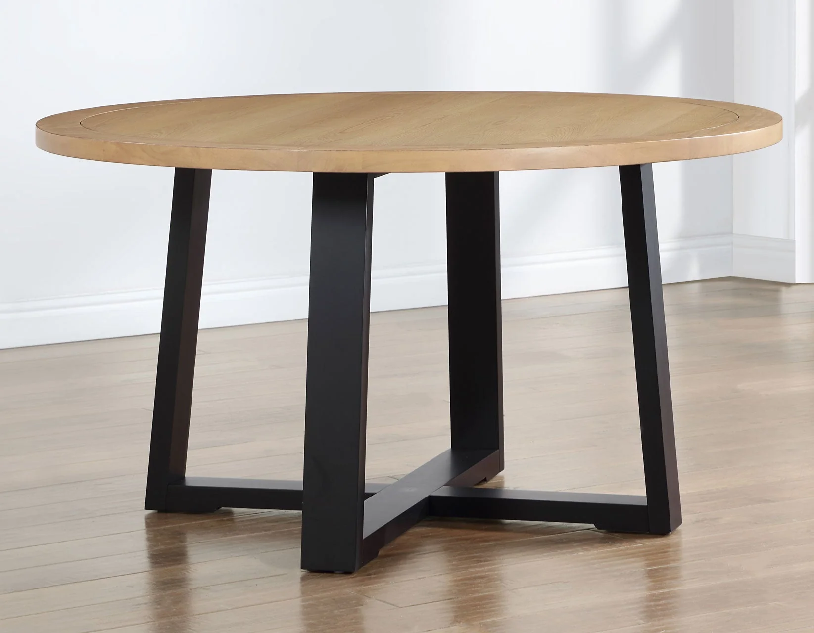 Magnolia Black/Sand Round Dining Room Set - Image 3