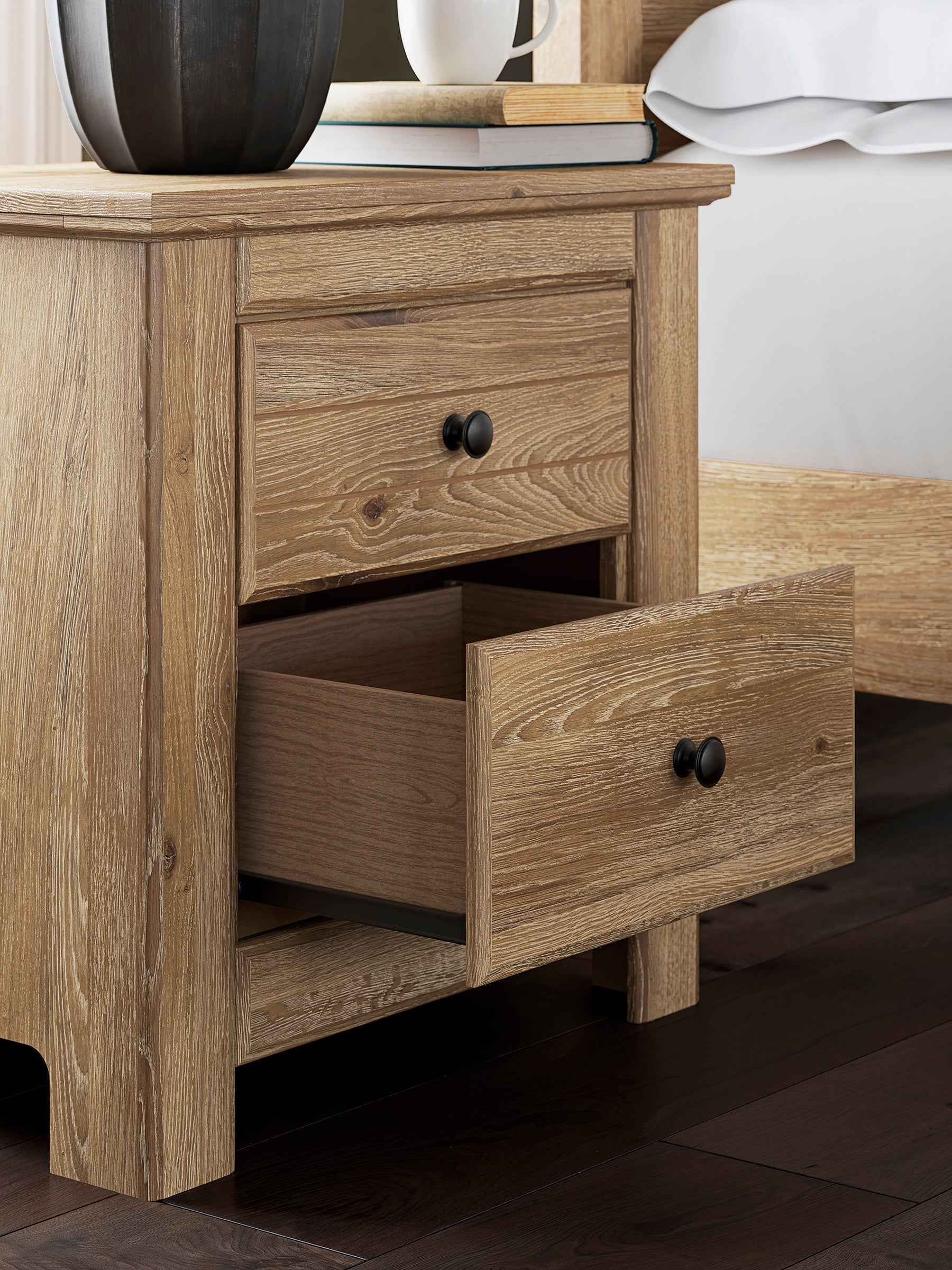 Makidern Tan Storage Youth Panel Bedroom Set with 6 Drawers - Image 7